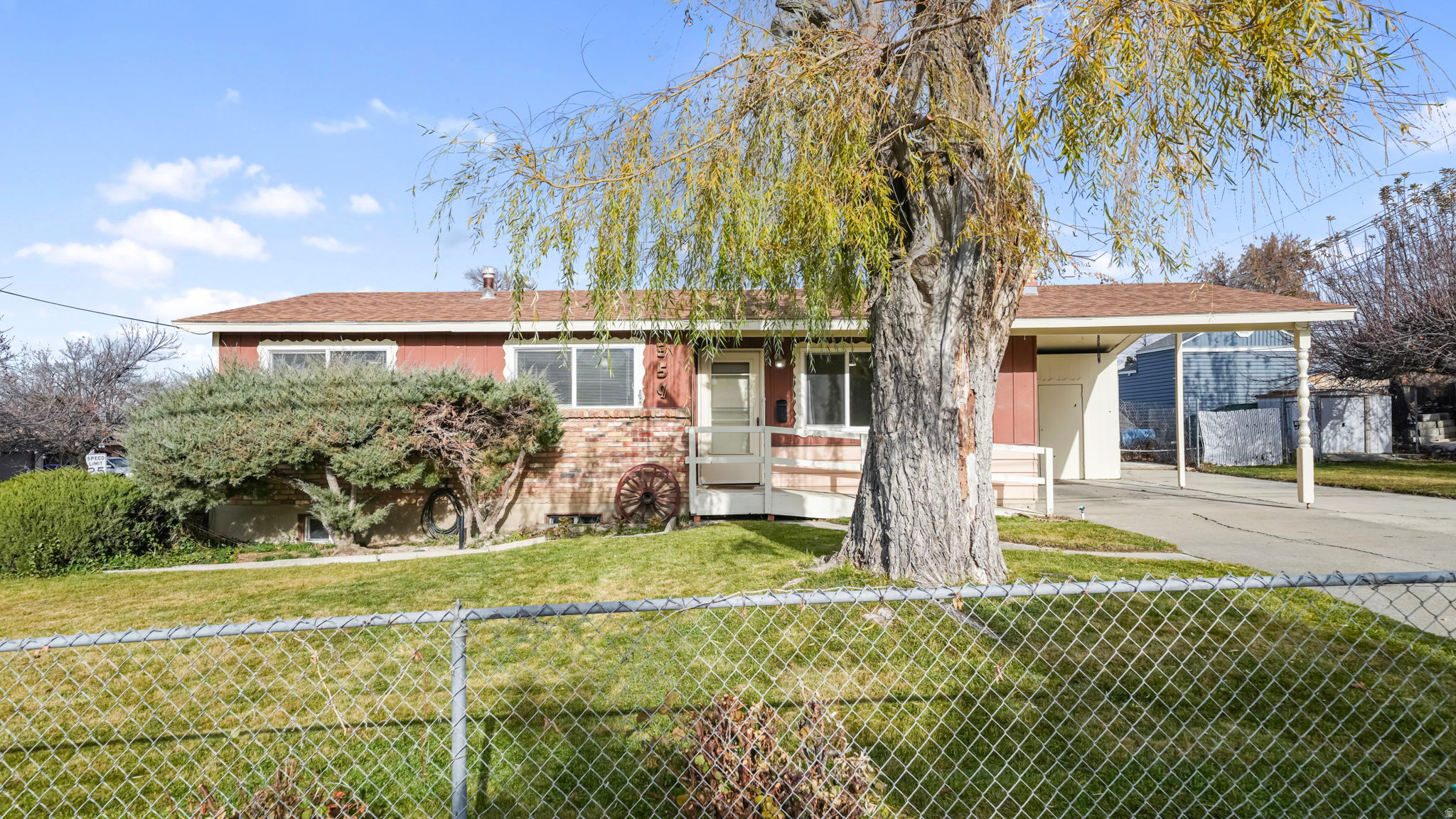 main property photo 23