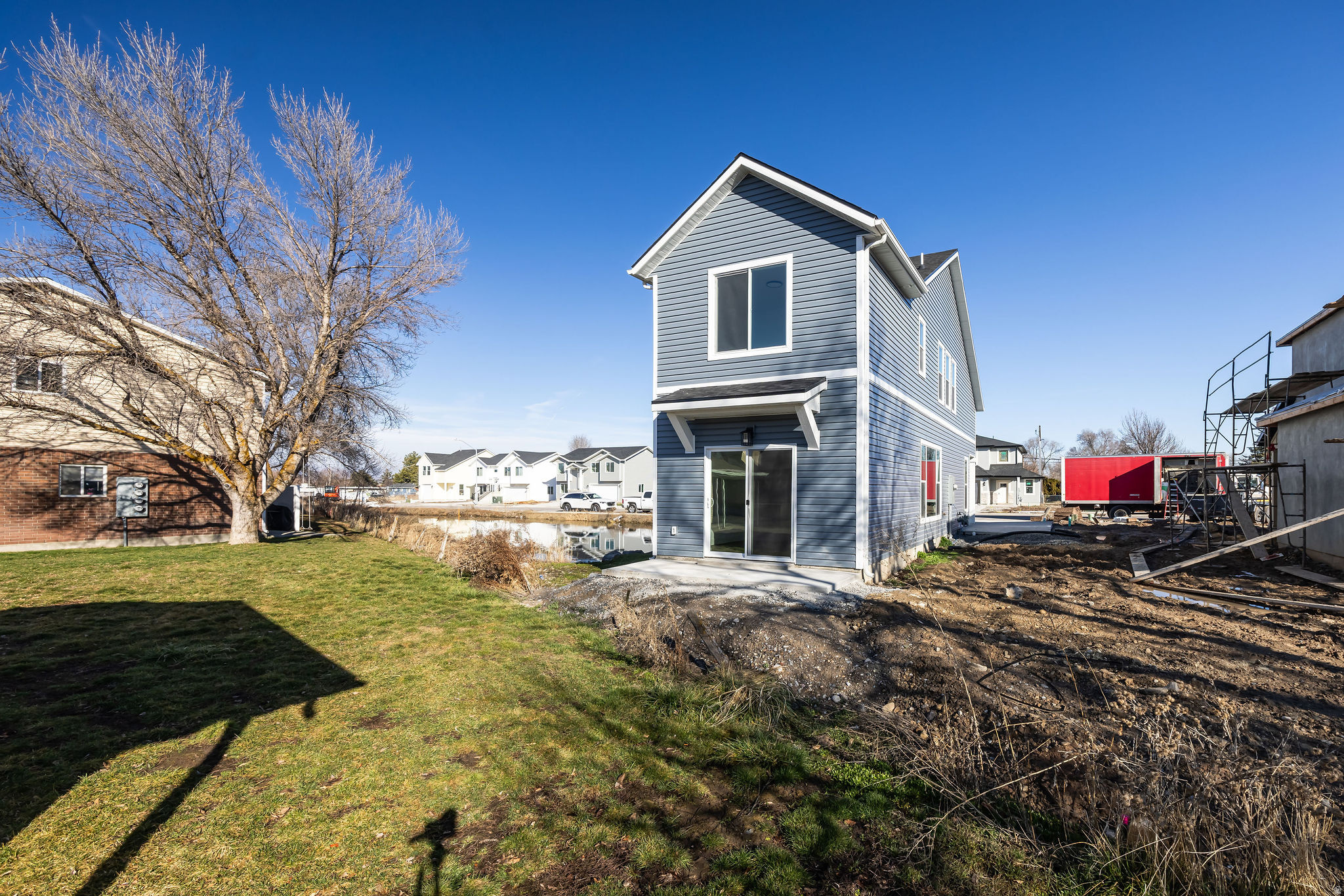 main property photo 19