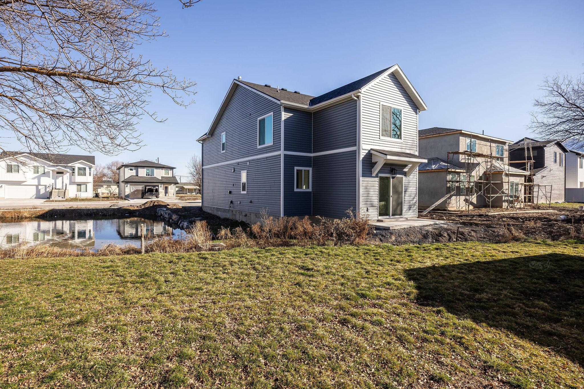 main property photo 20