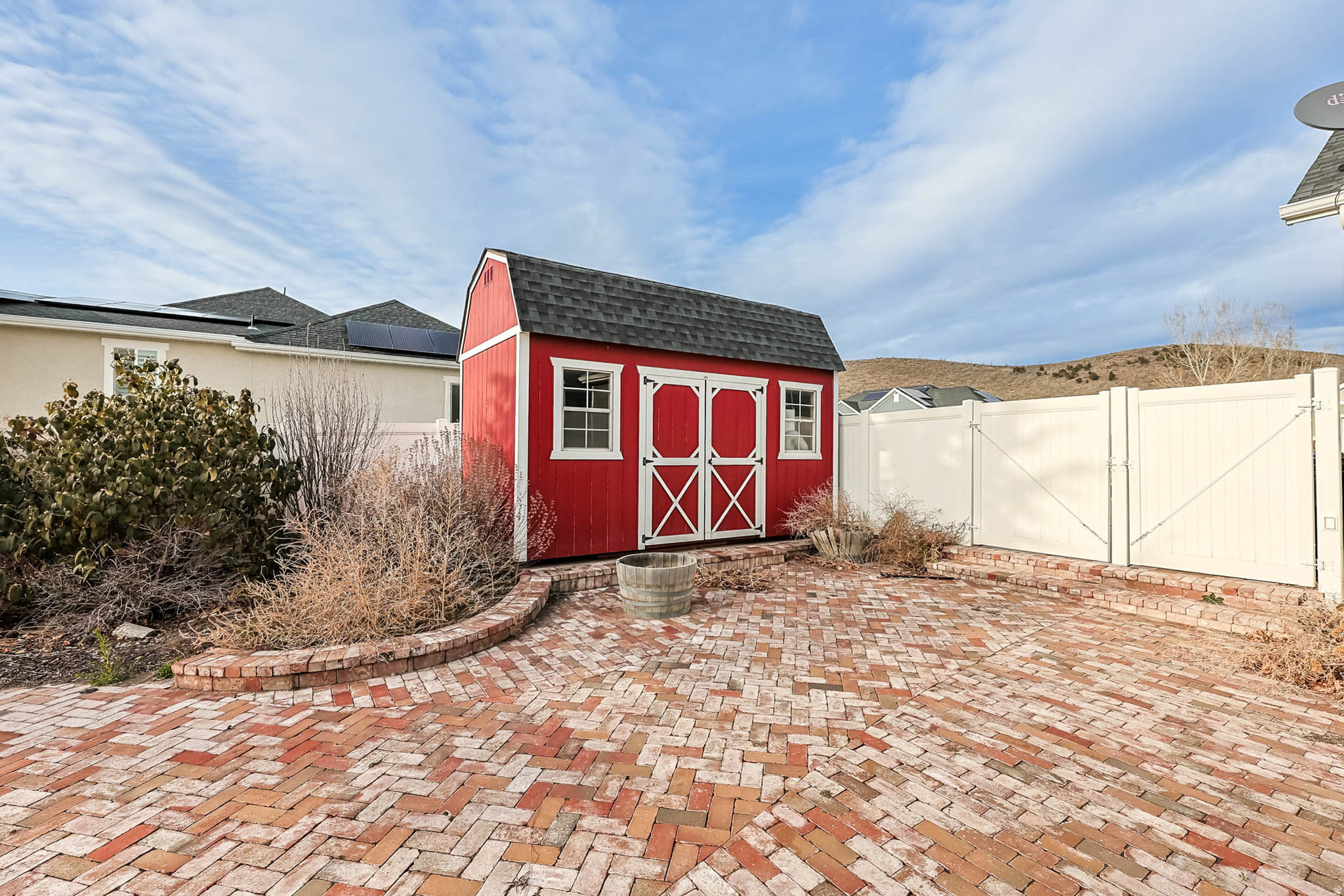 main property photo 51