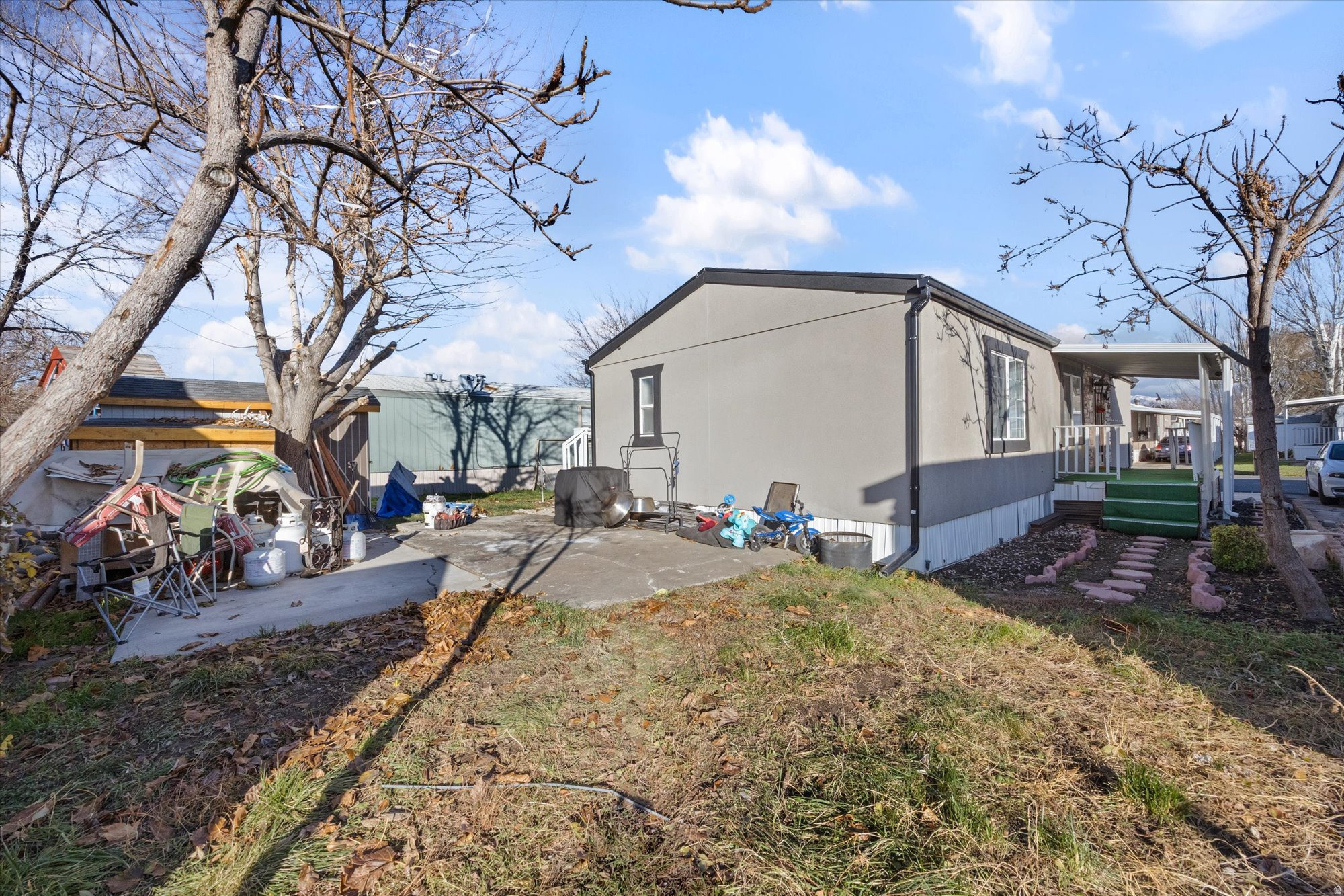 main property photo 18