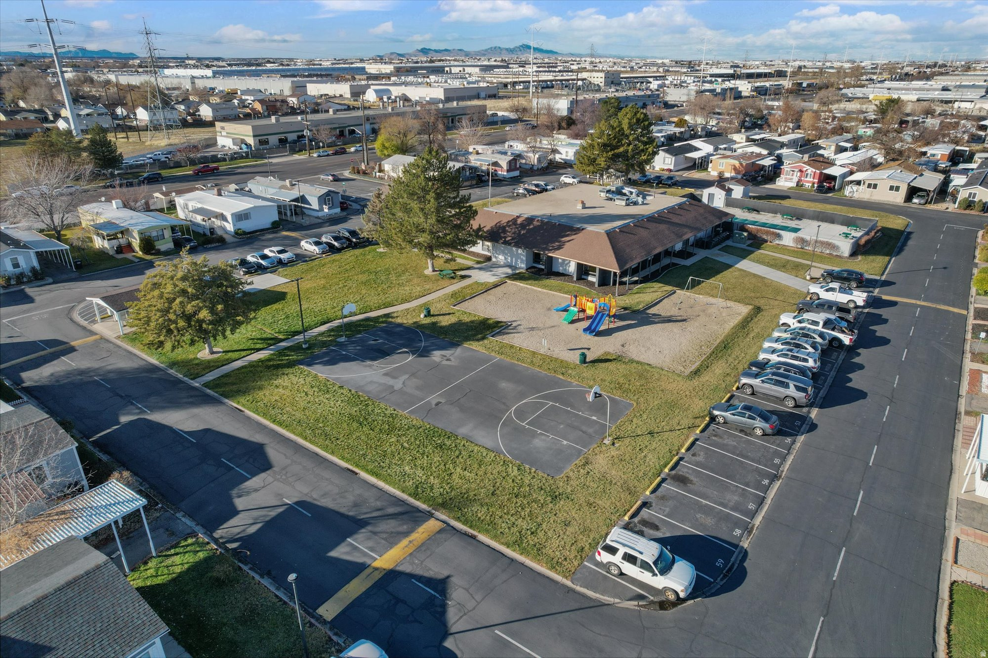 main property photo 23
