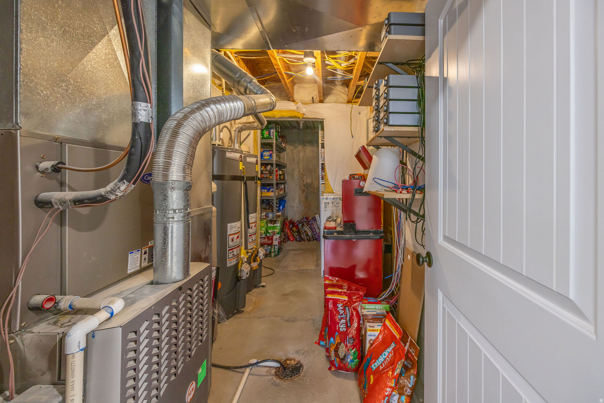 main property photo 28