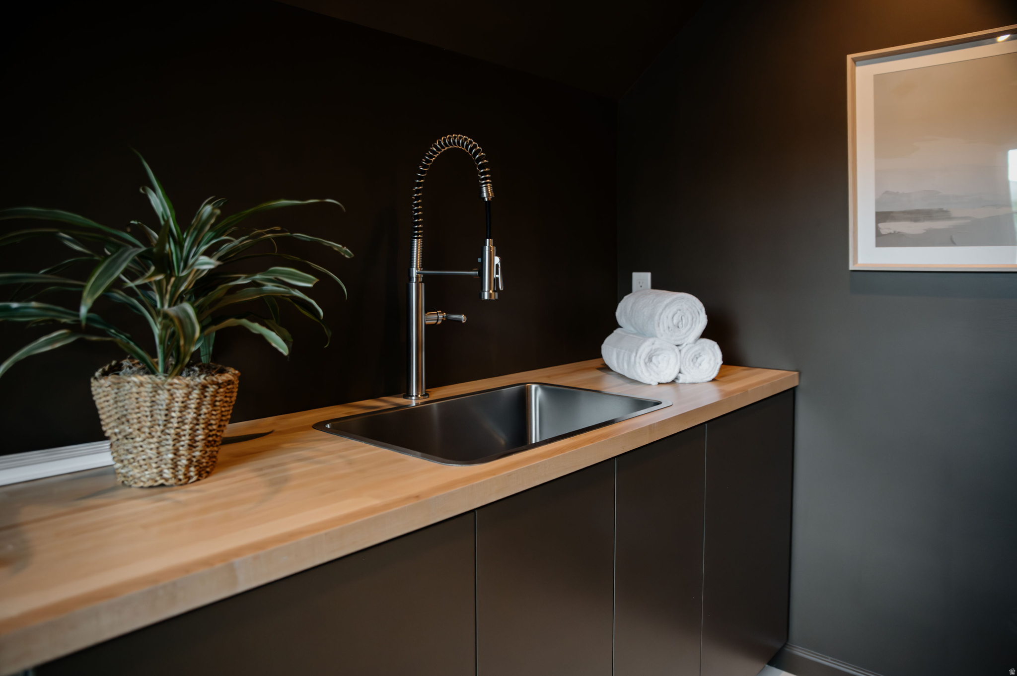 main property photo 75