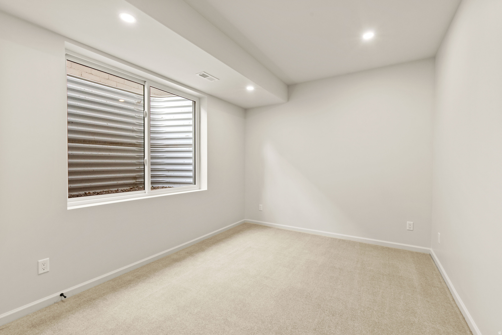 main property photo 79