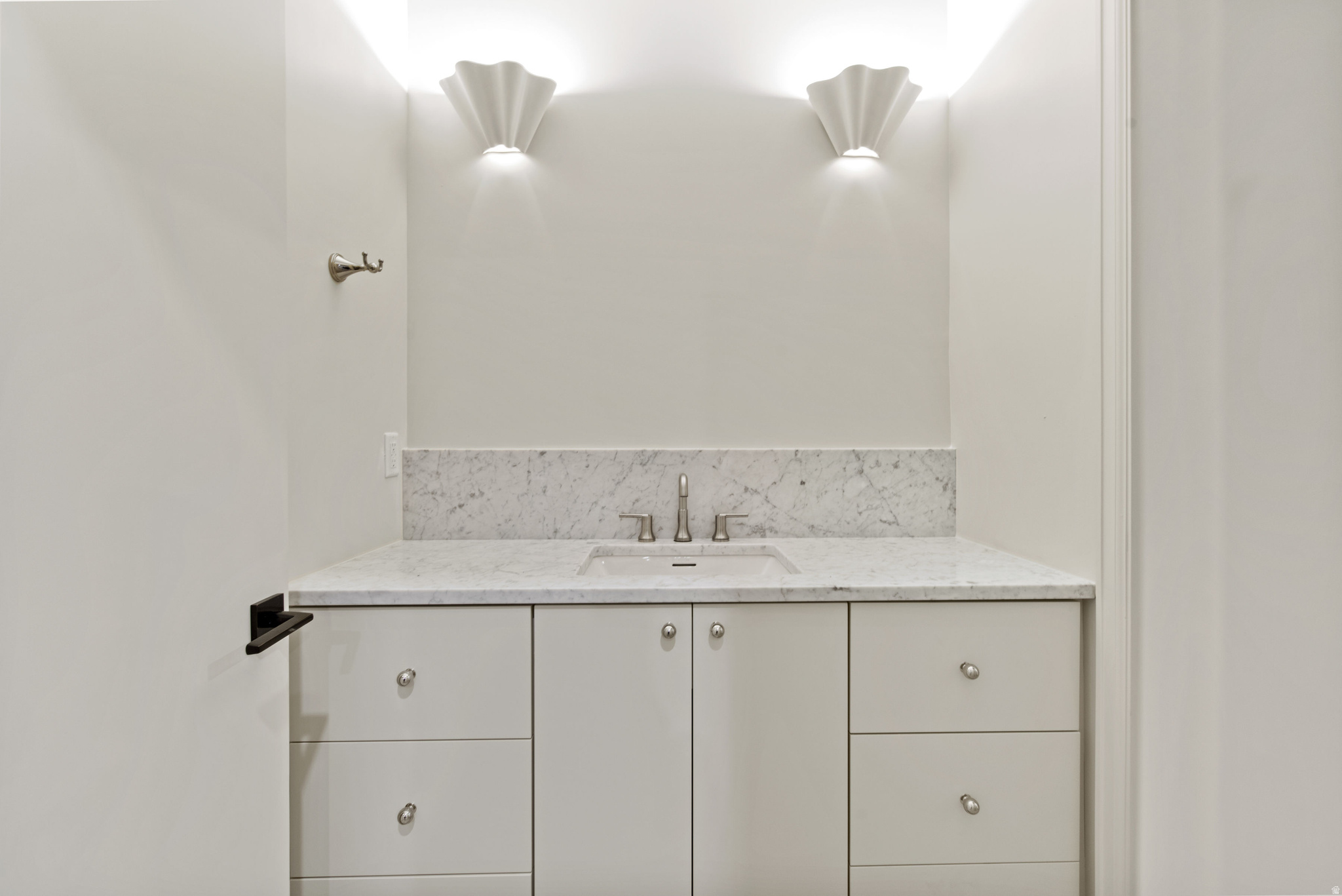 main property photo 81