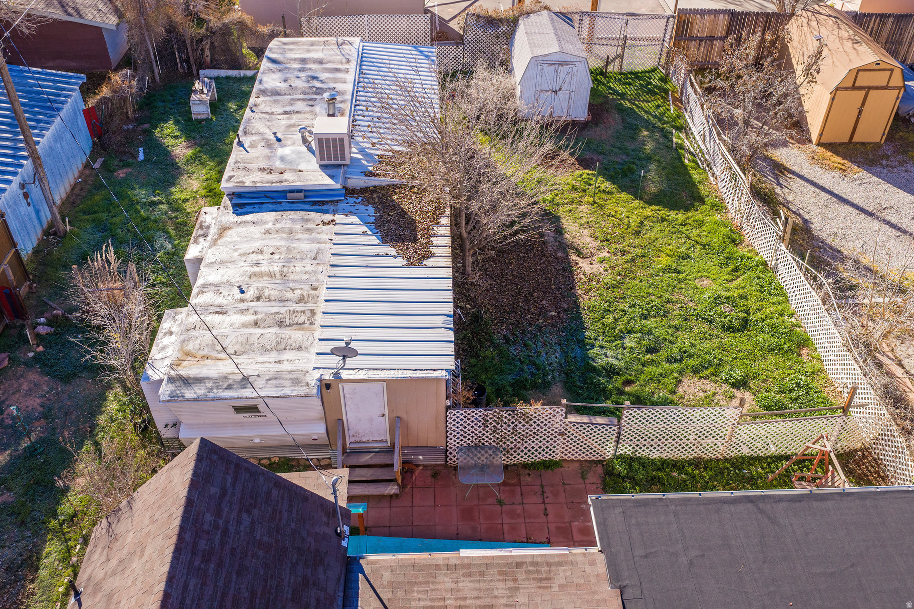 main property photo 33