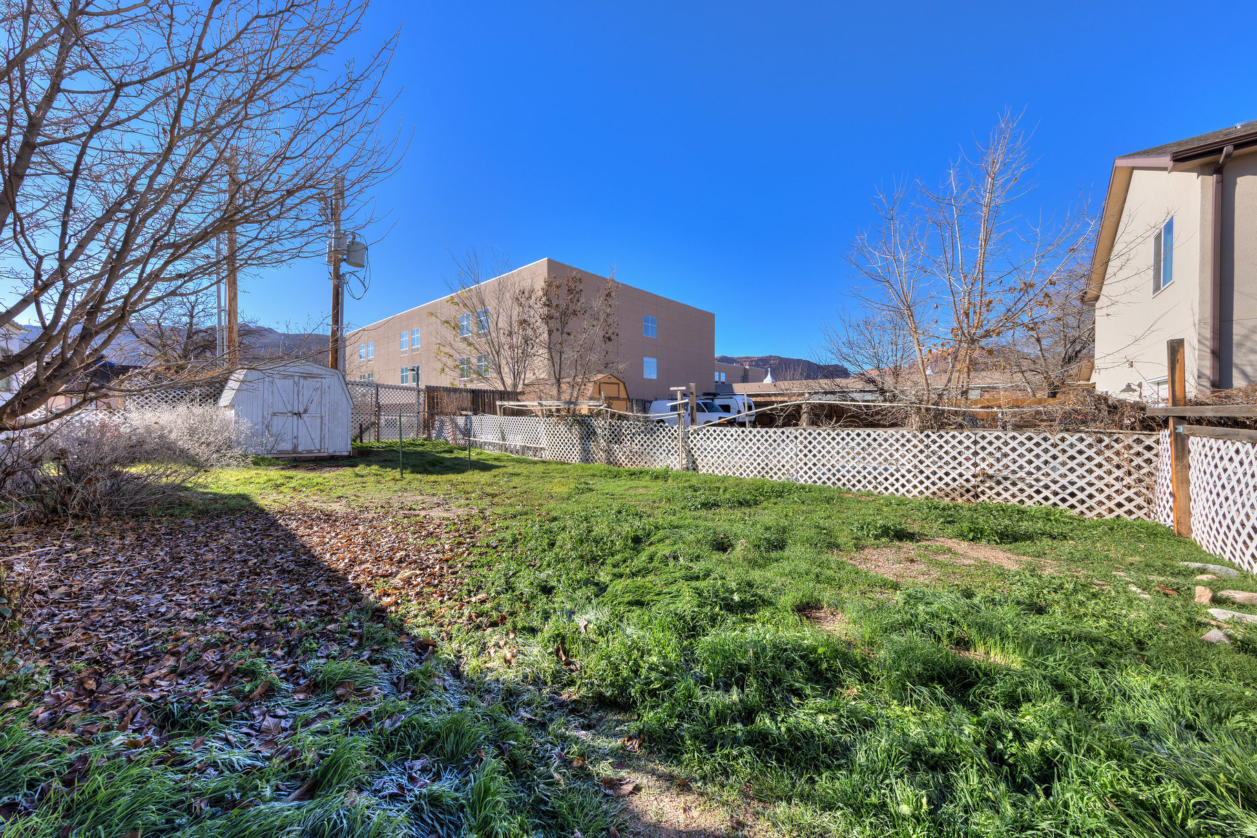 main property photo 36