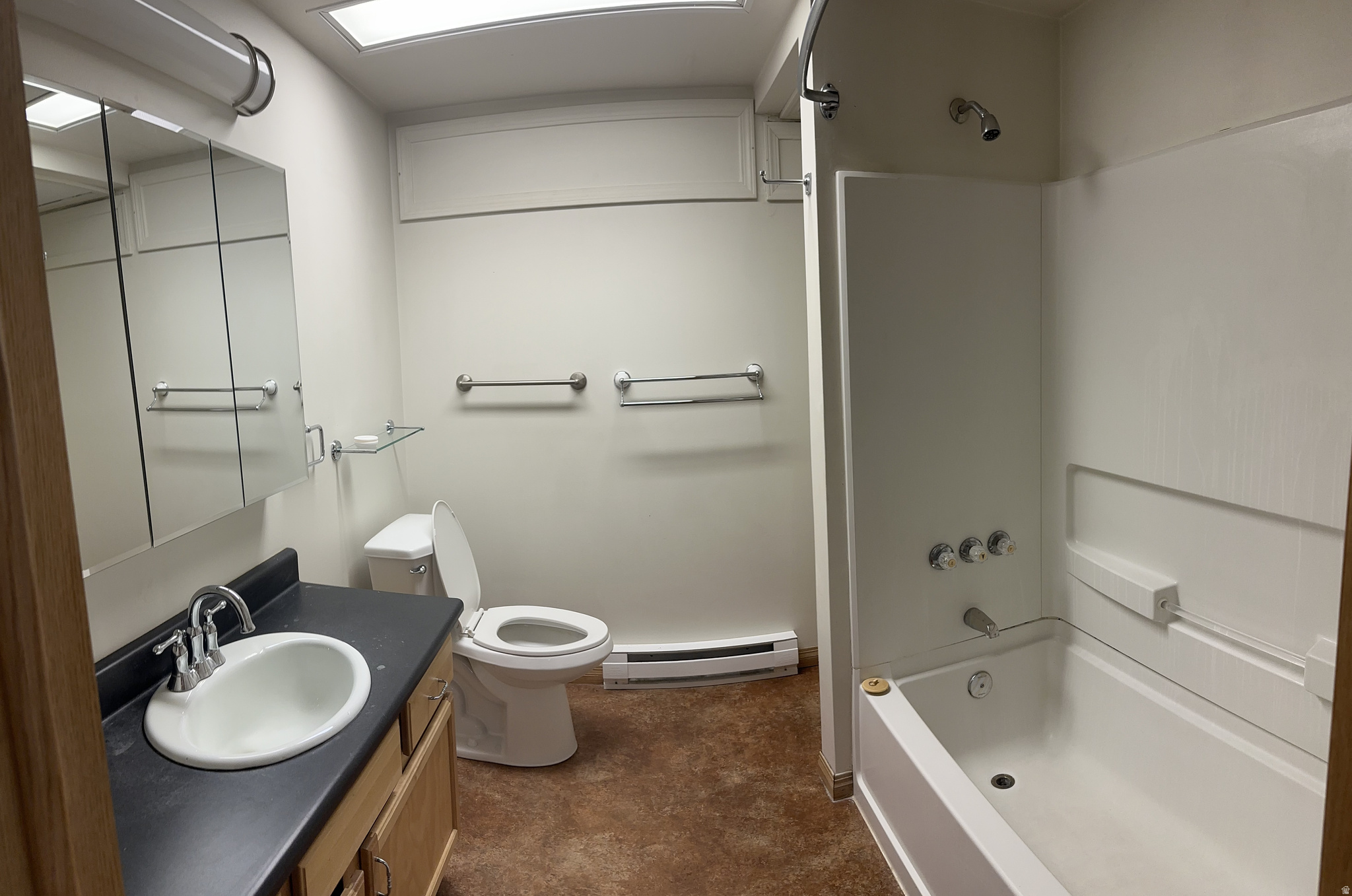 main property photo 8