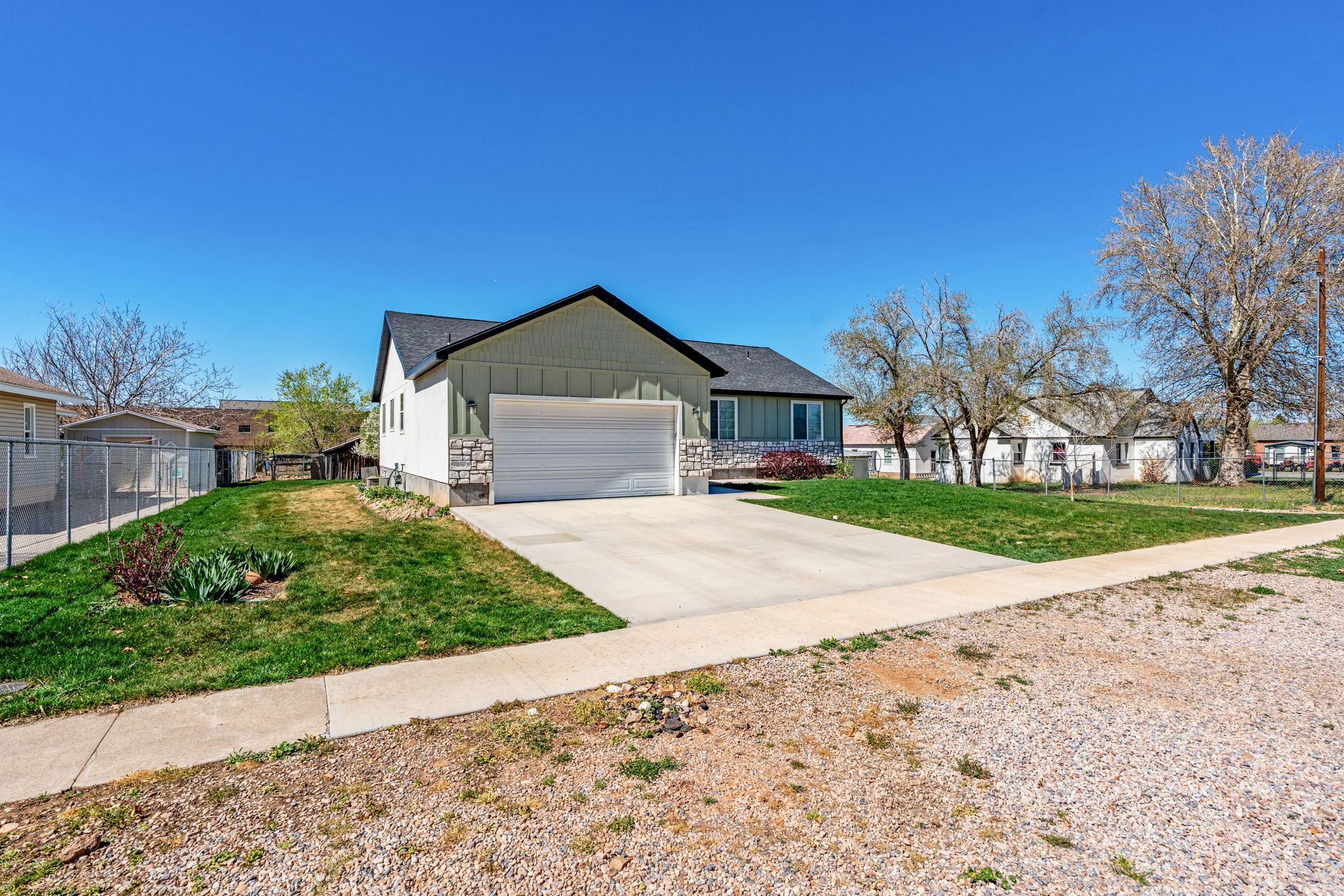 main property photo 60