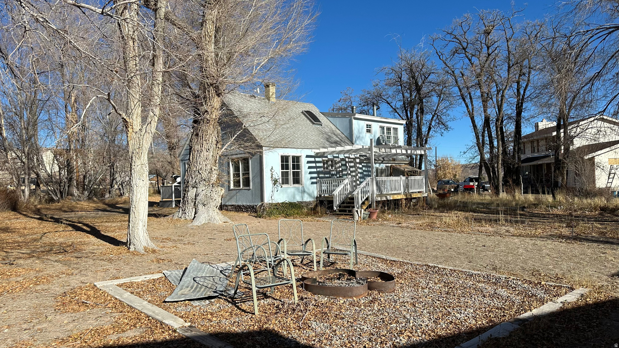 main property photo 38