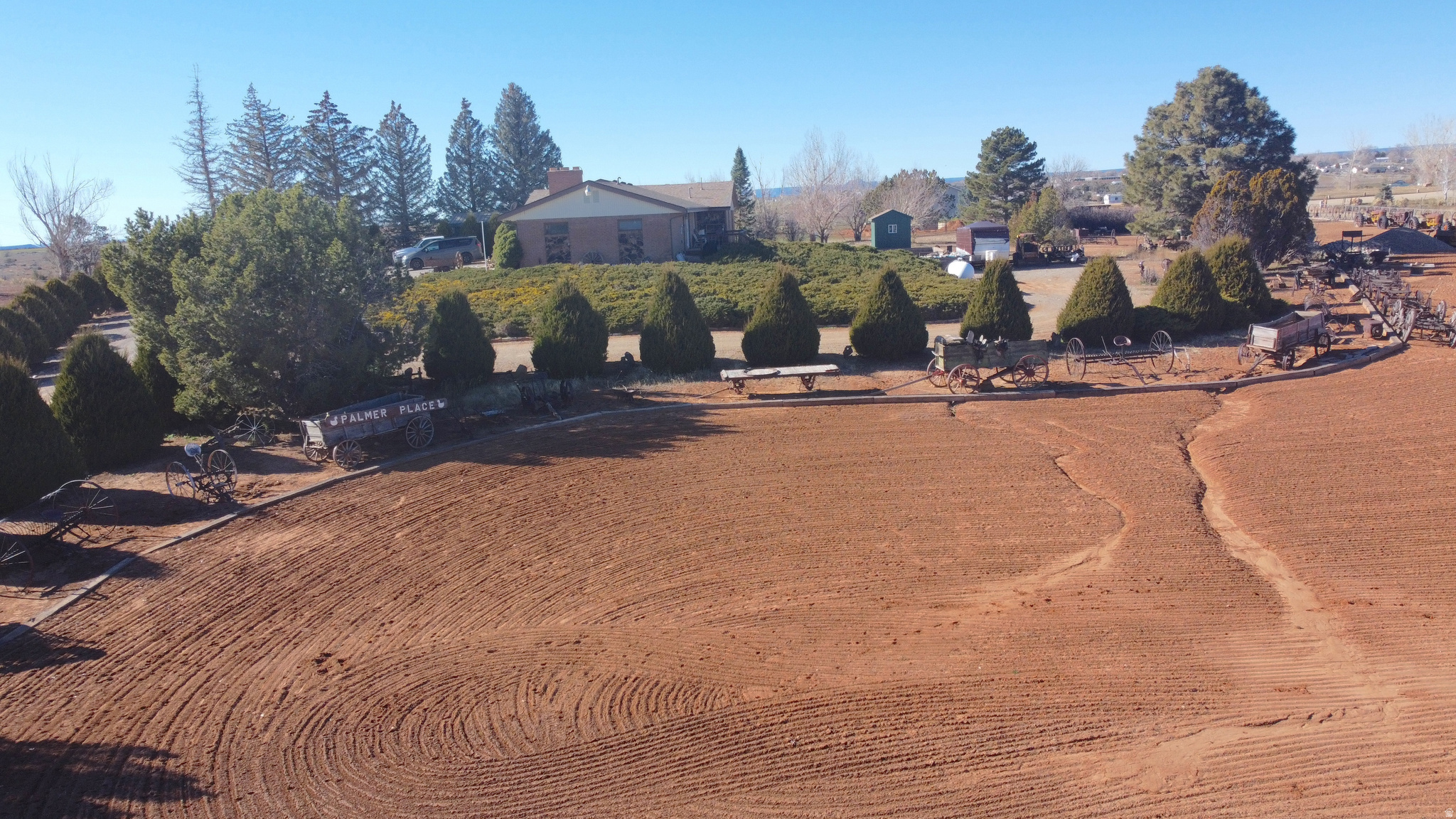 main property photo 11