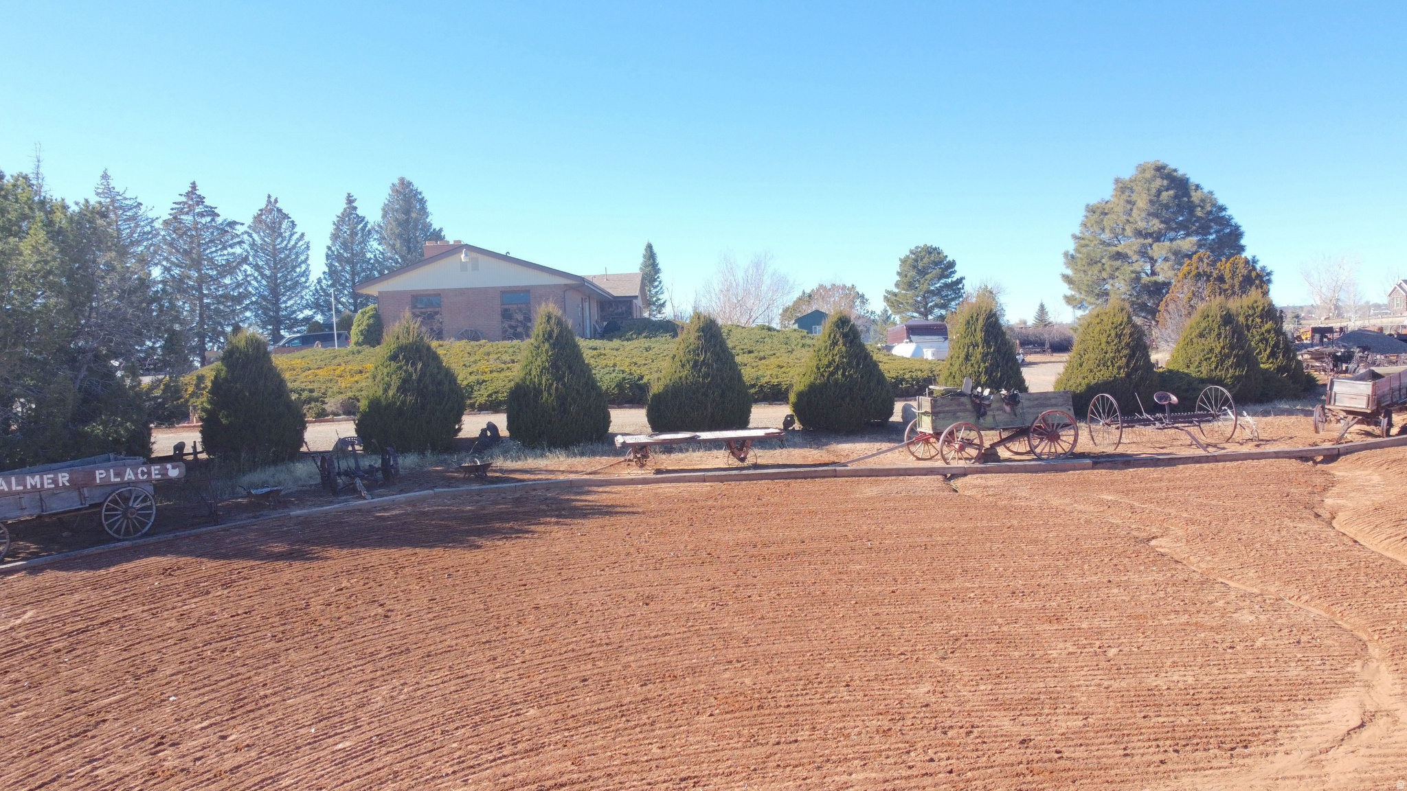 main property photo 12