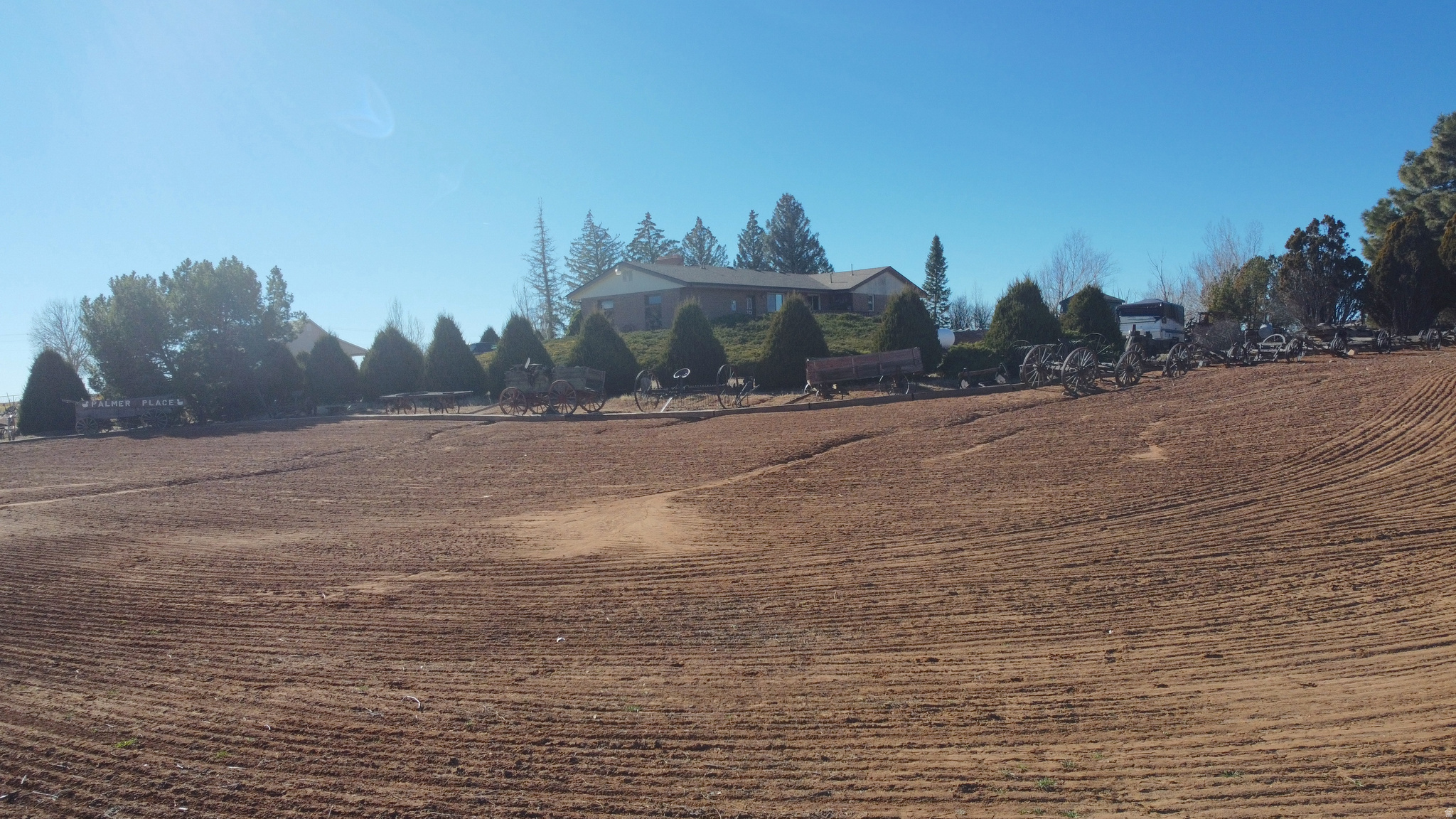 main property photo 13