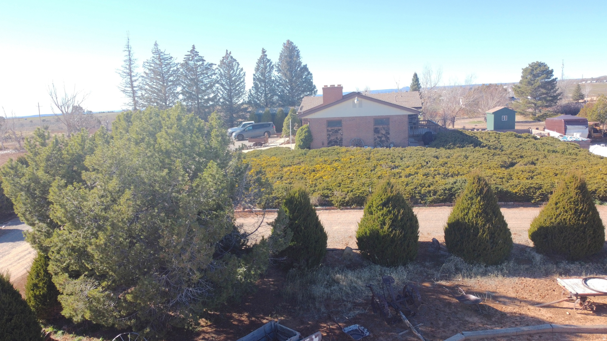 main property photo 40