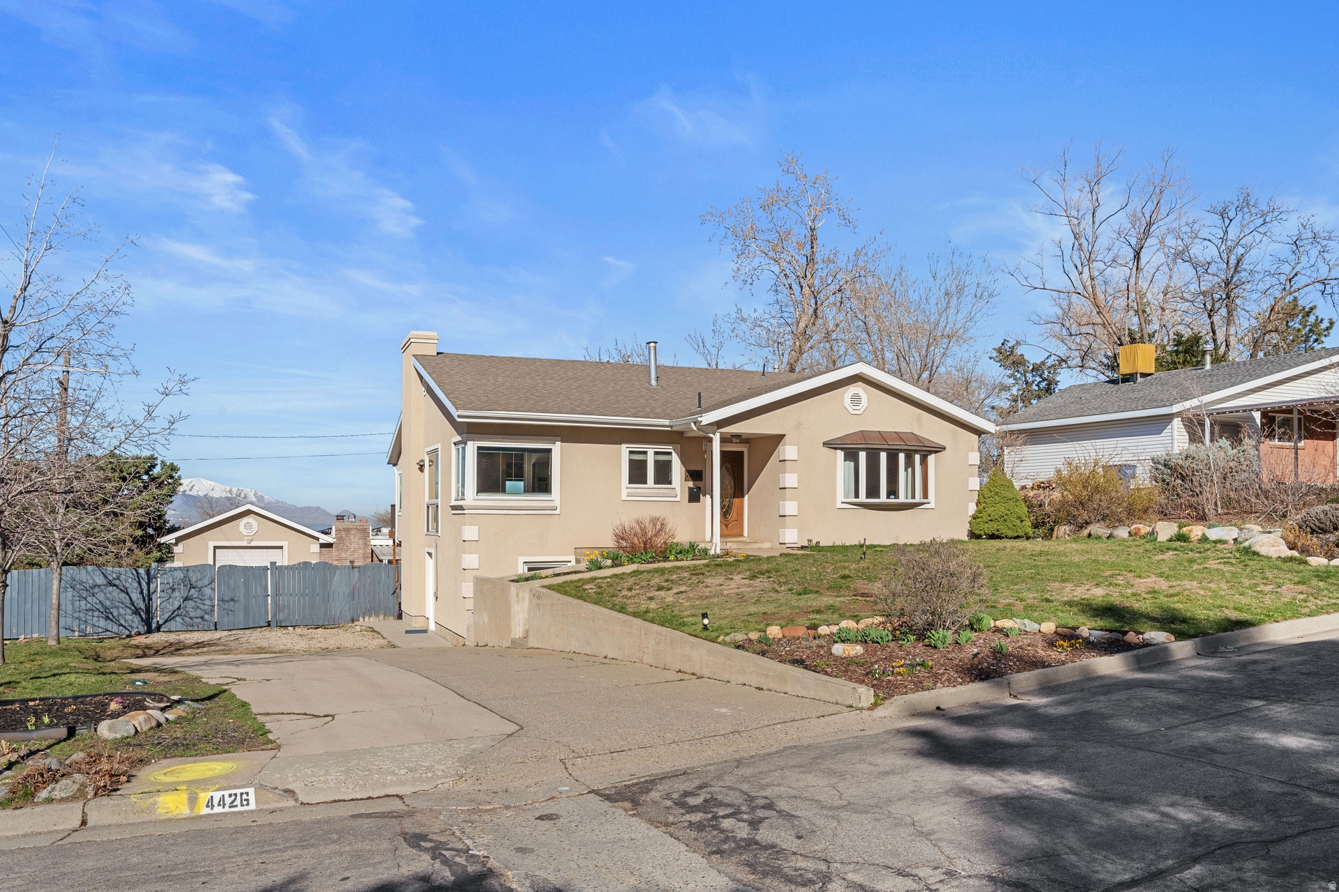 main property photo 36
