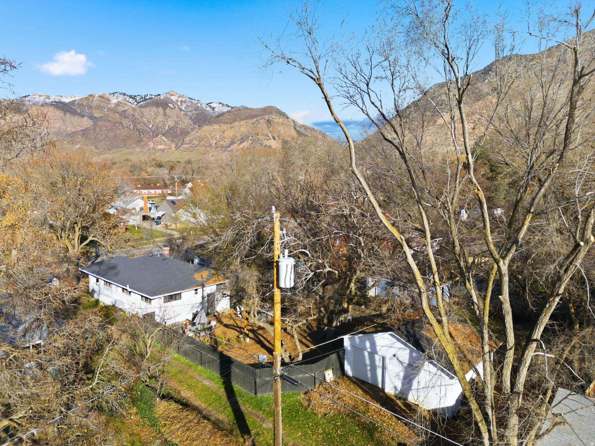 main property photo 36