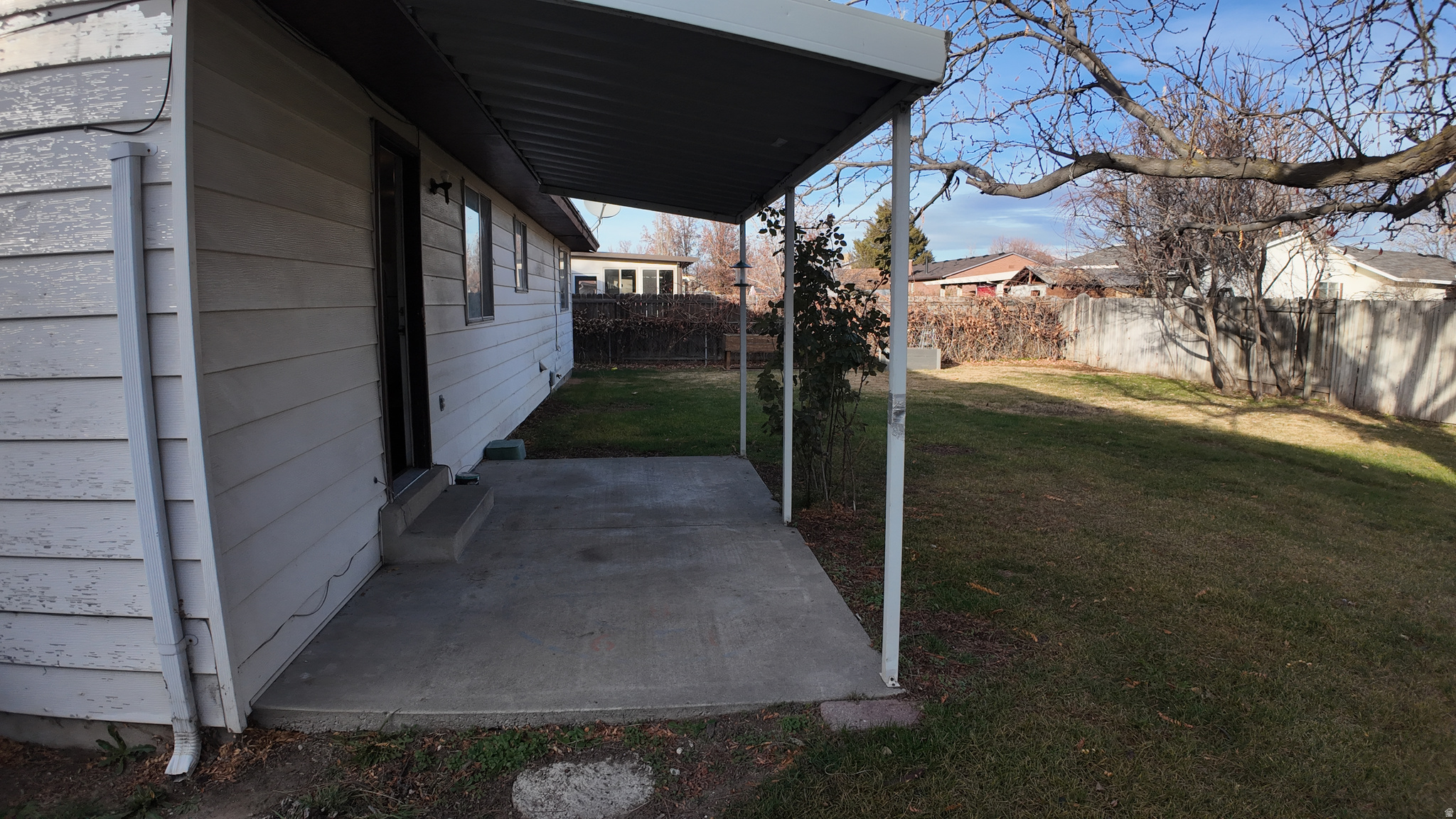 main property photo 14