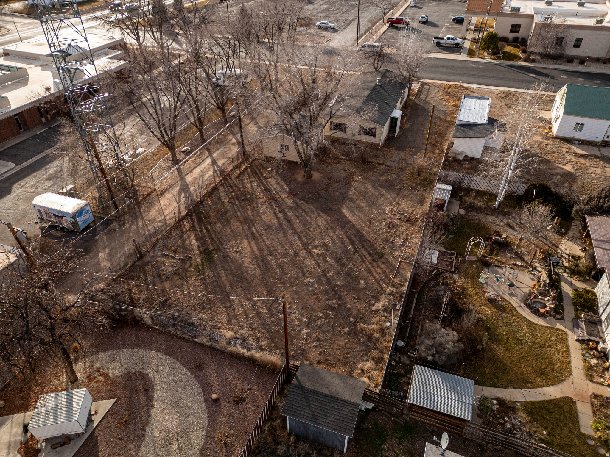 main property photo 26