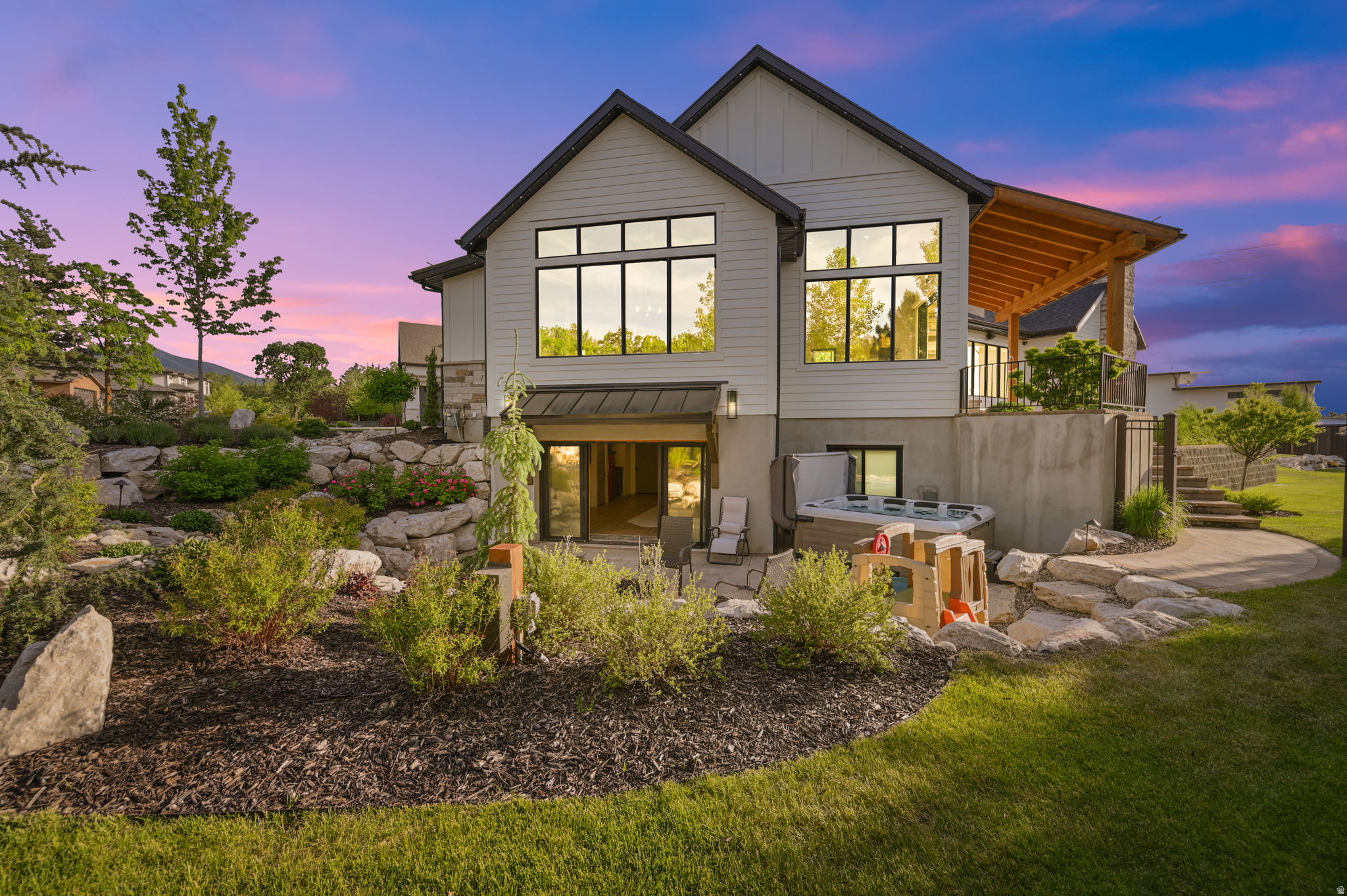 main property photo 76