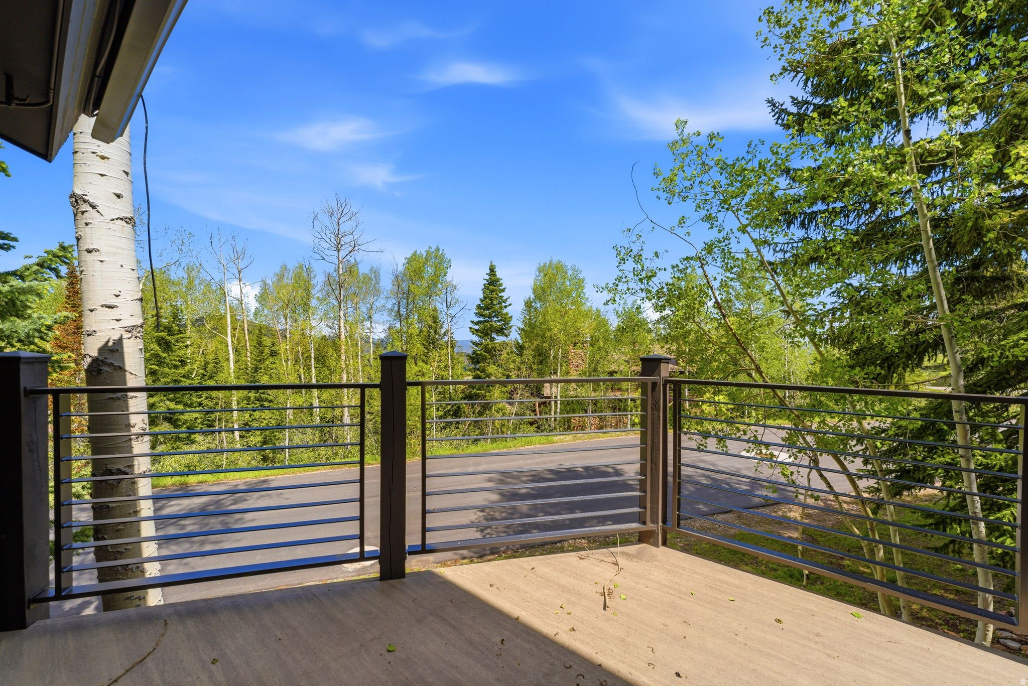 main property photo 25