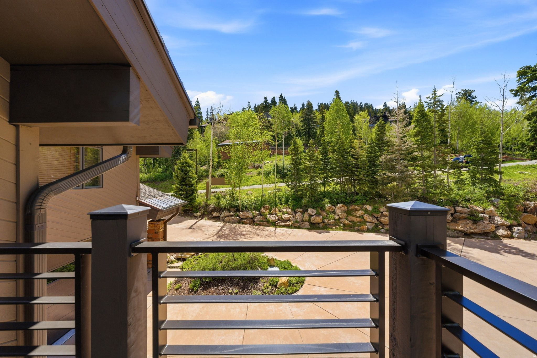 main property photo 27