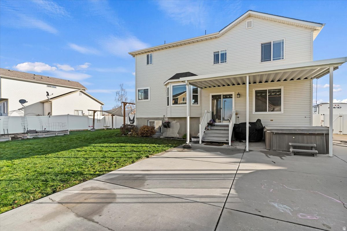 main property photo 19