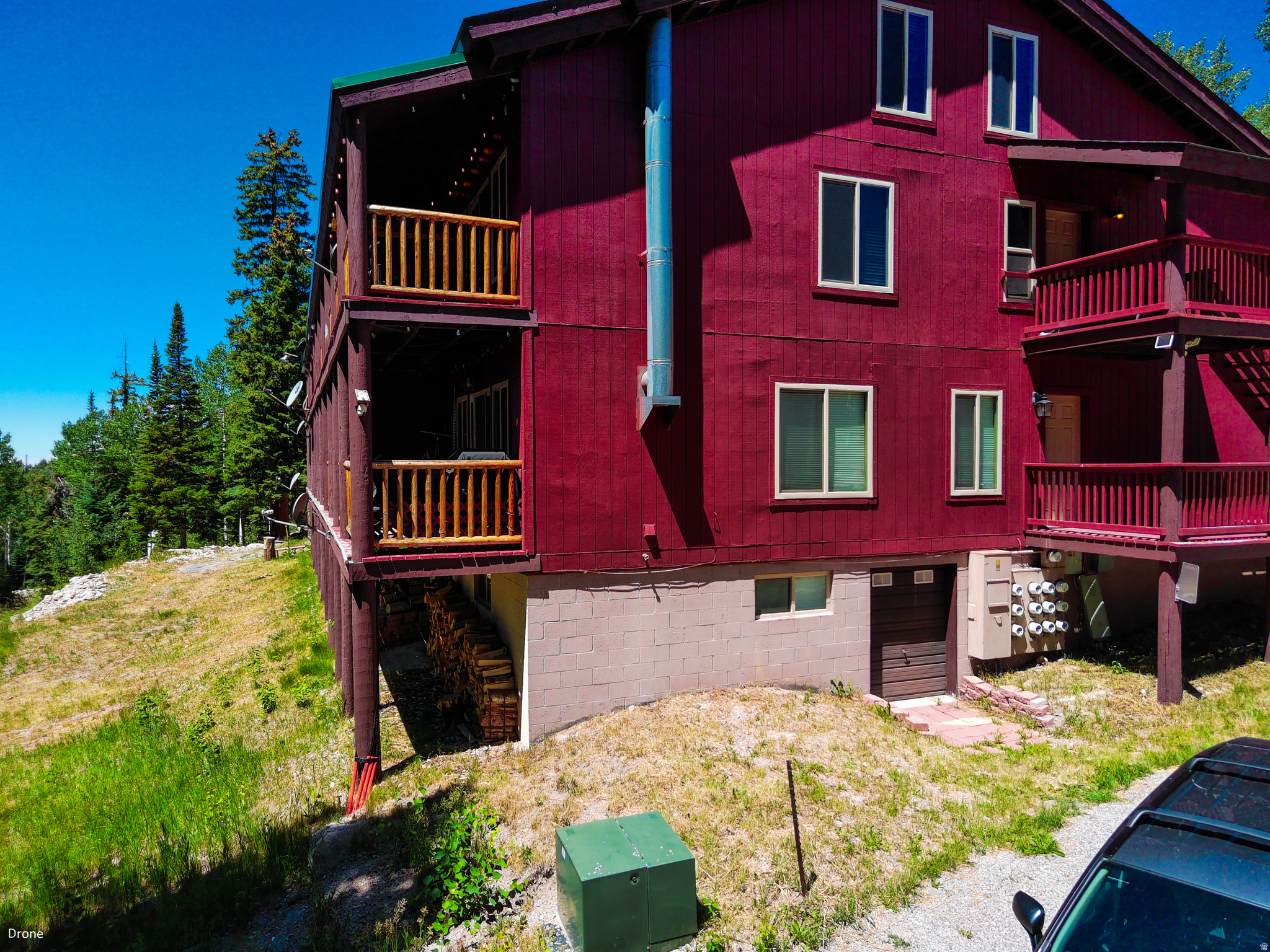 main property photo 17