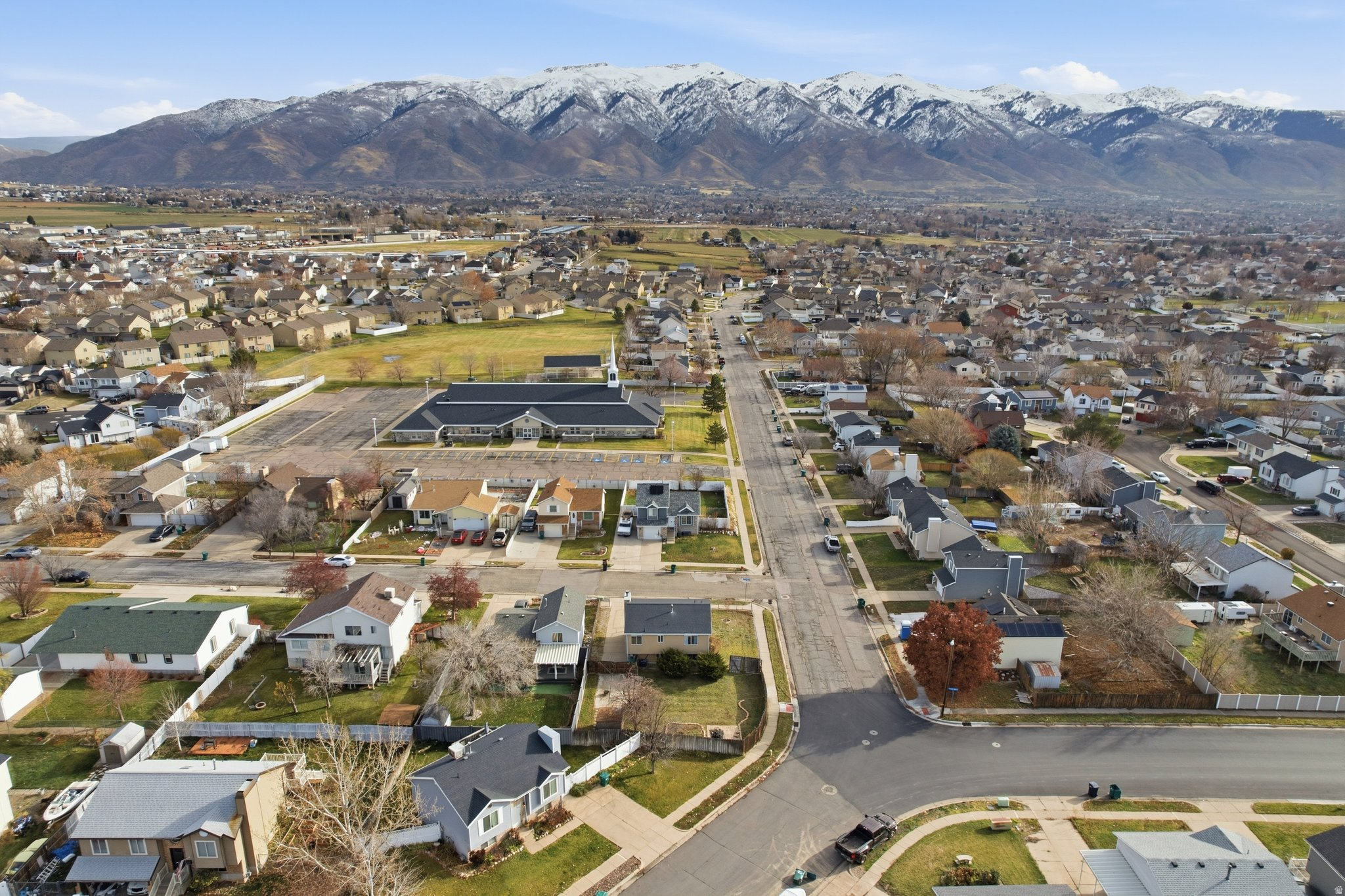 main property photo 31
