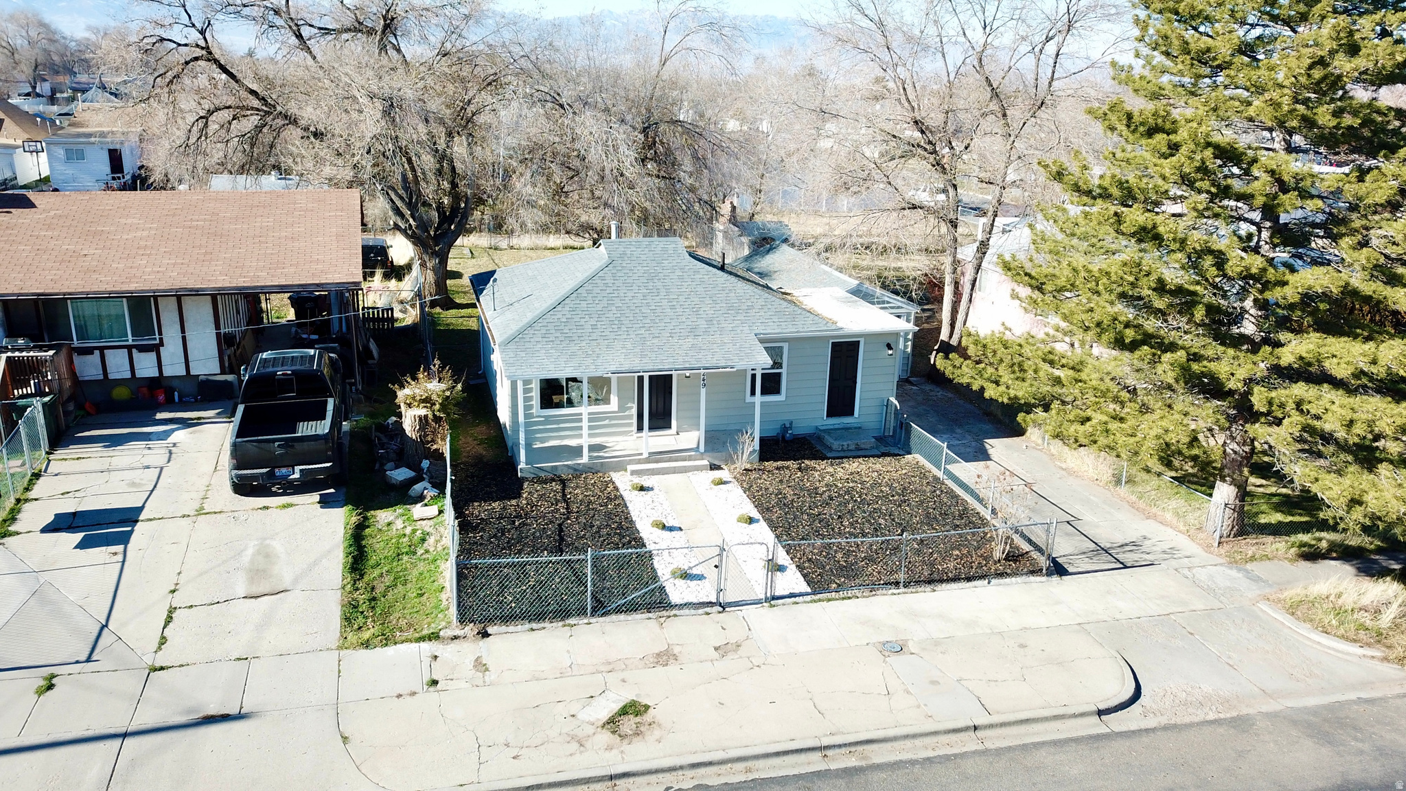 main property photo 21