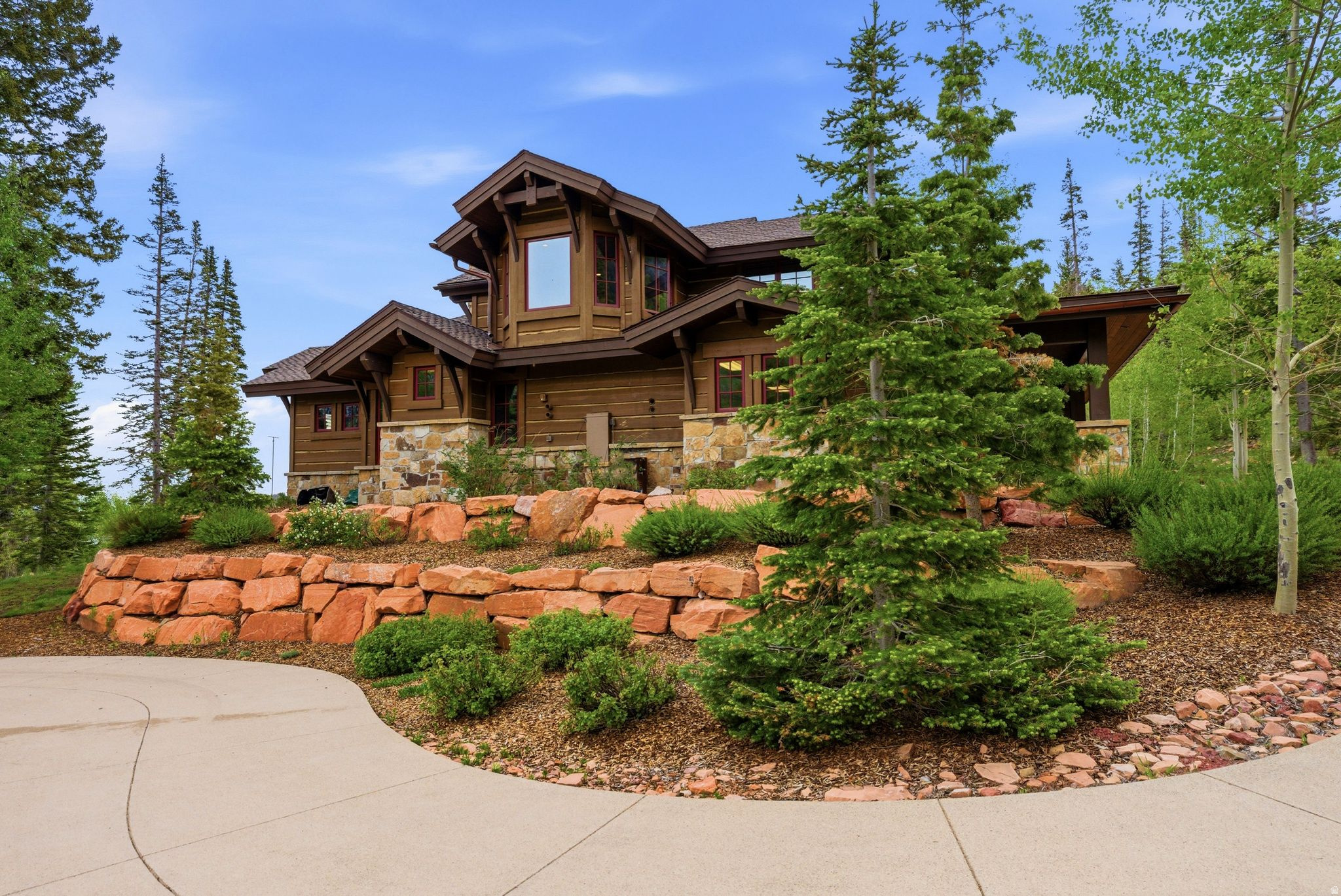 main property photo 78