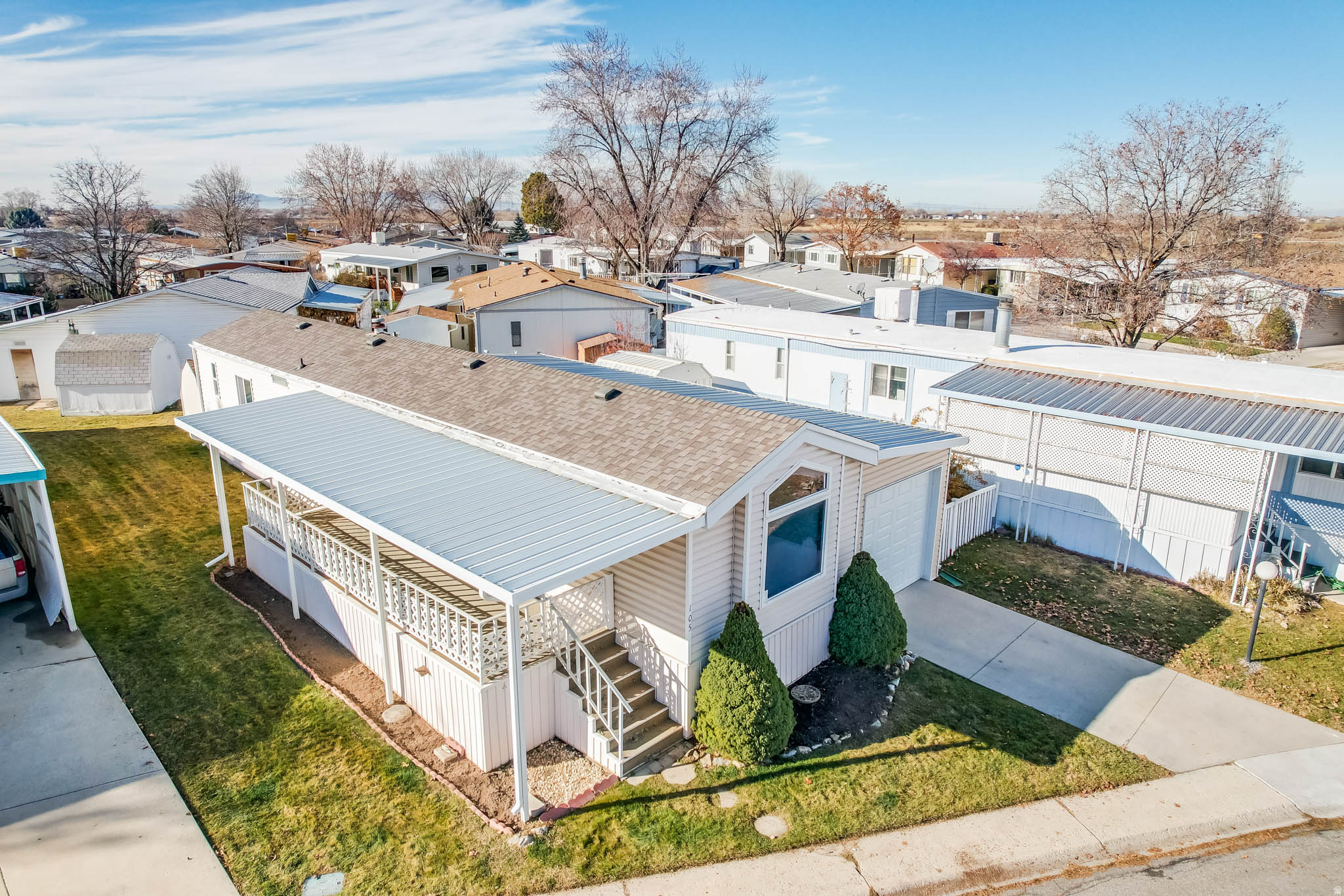 main property photo 28