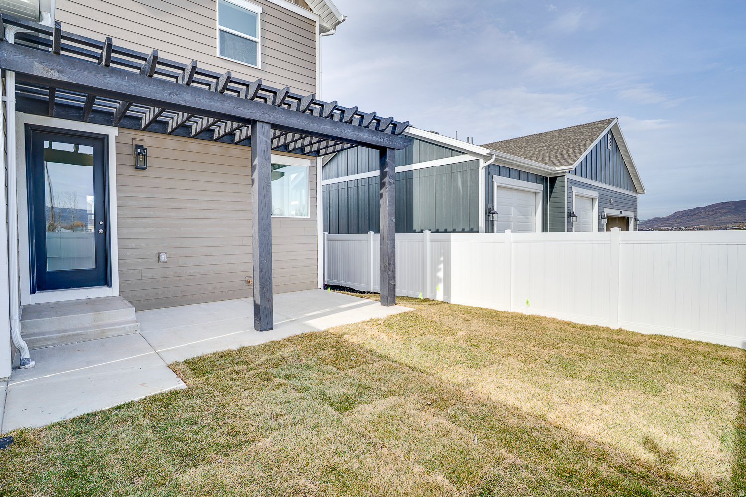 main property photo 44