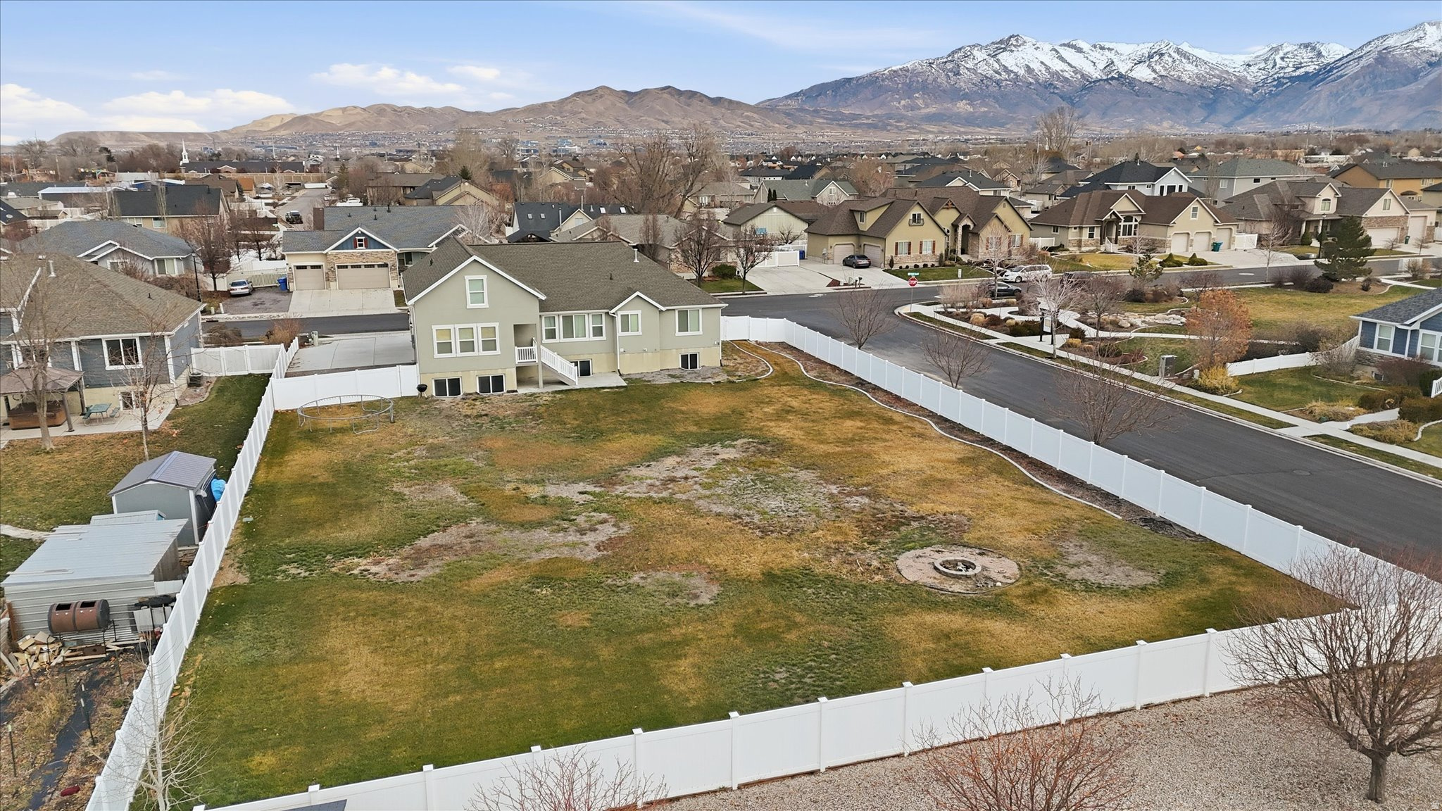 main property photo 6