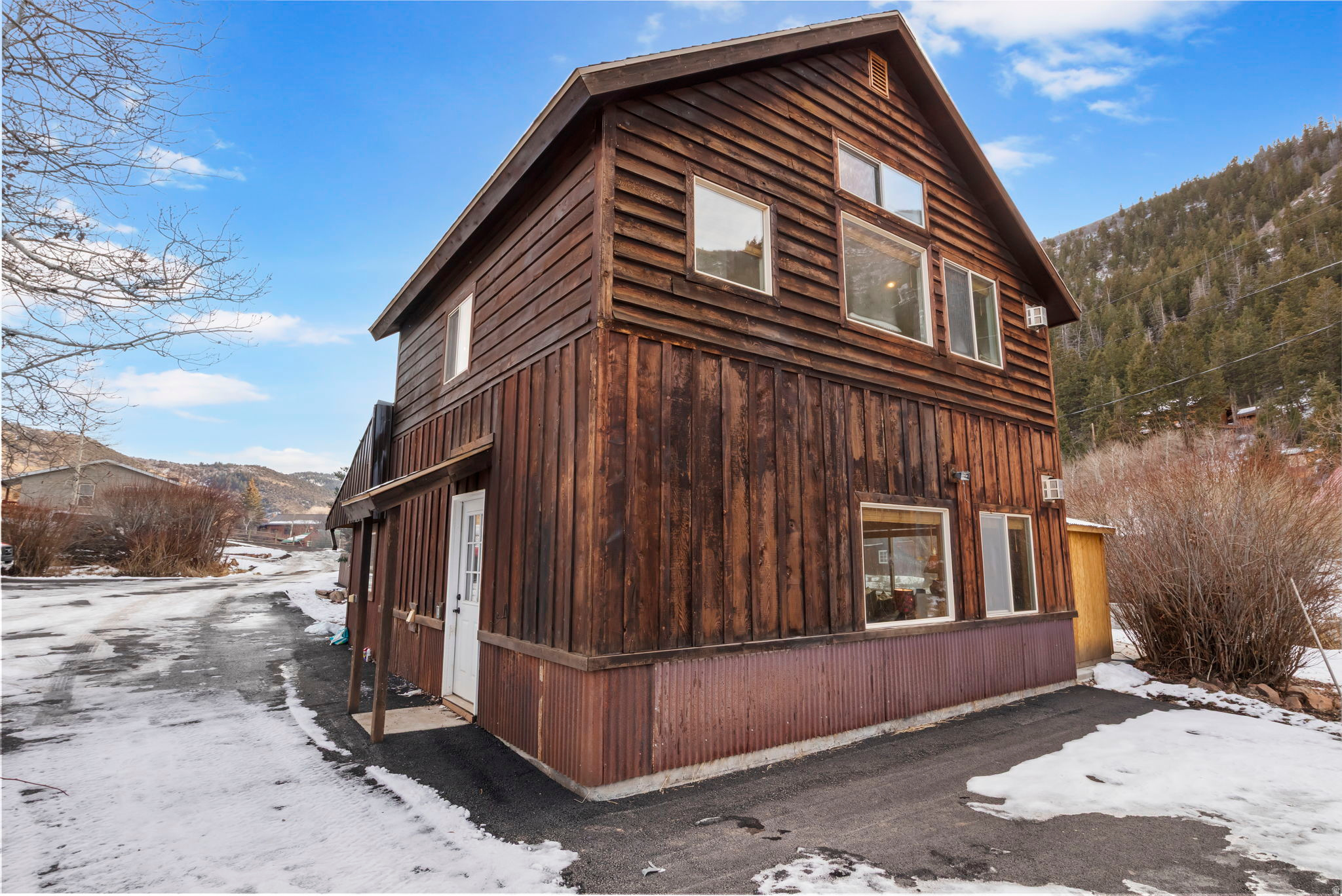 main property photo 35