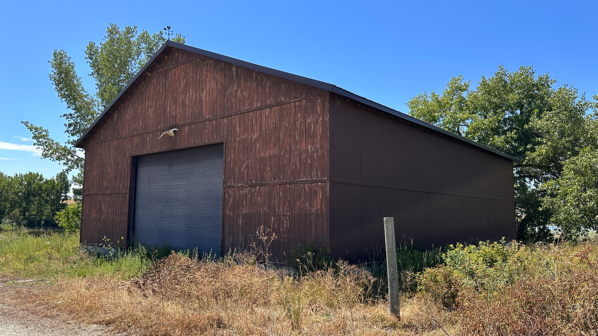 main property photo 11