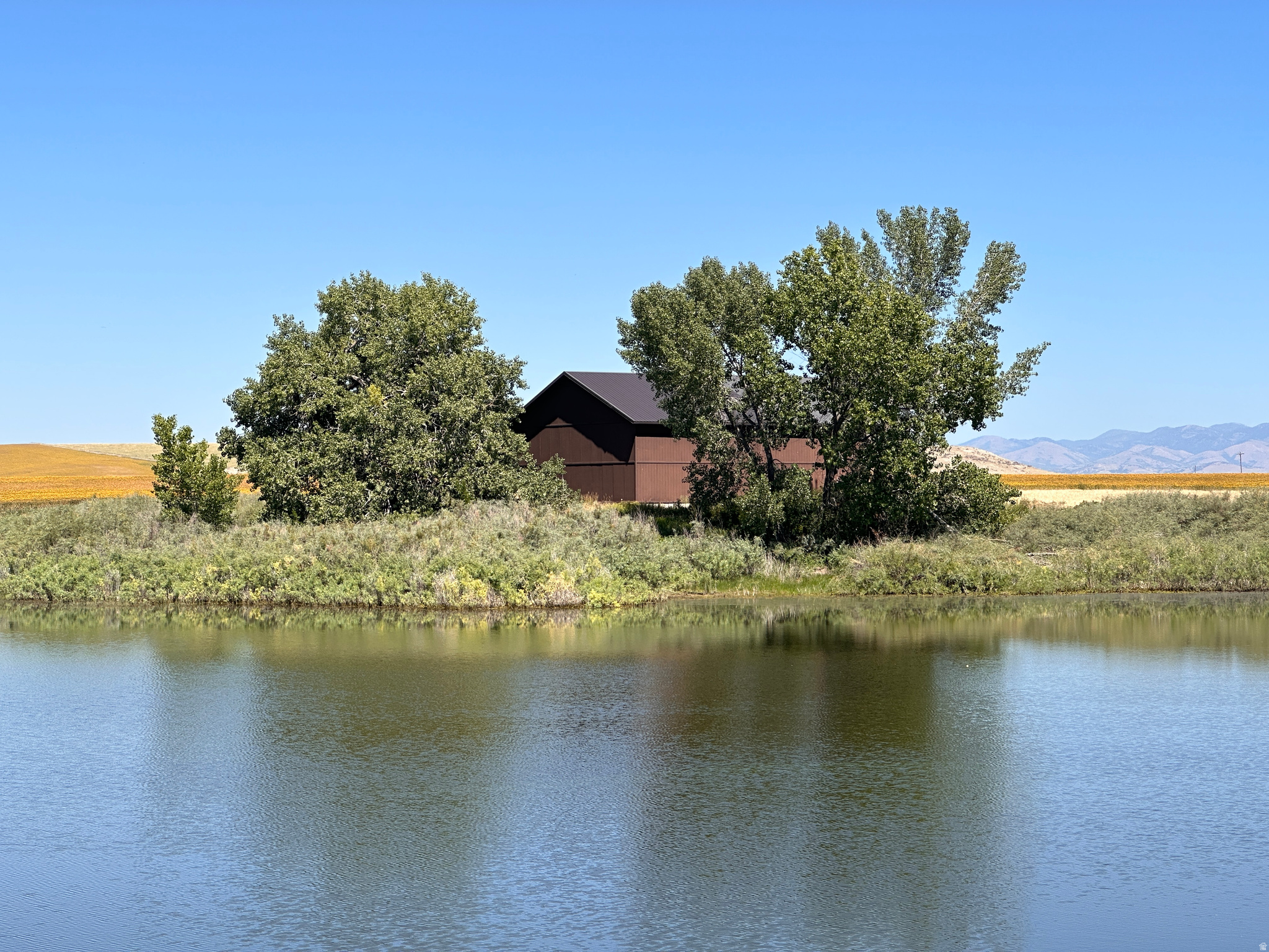 main property photo 19