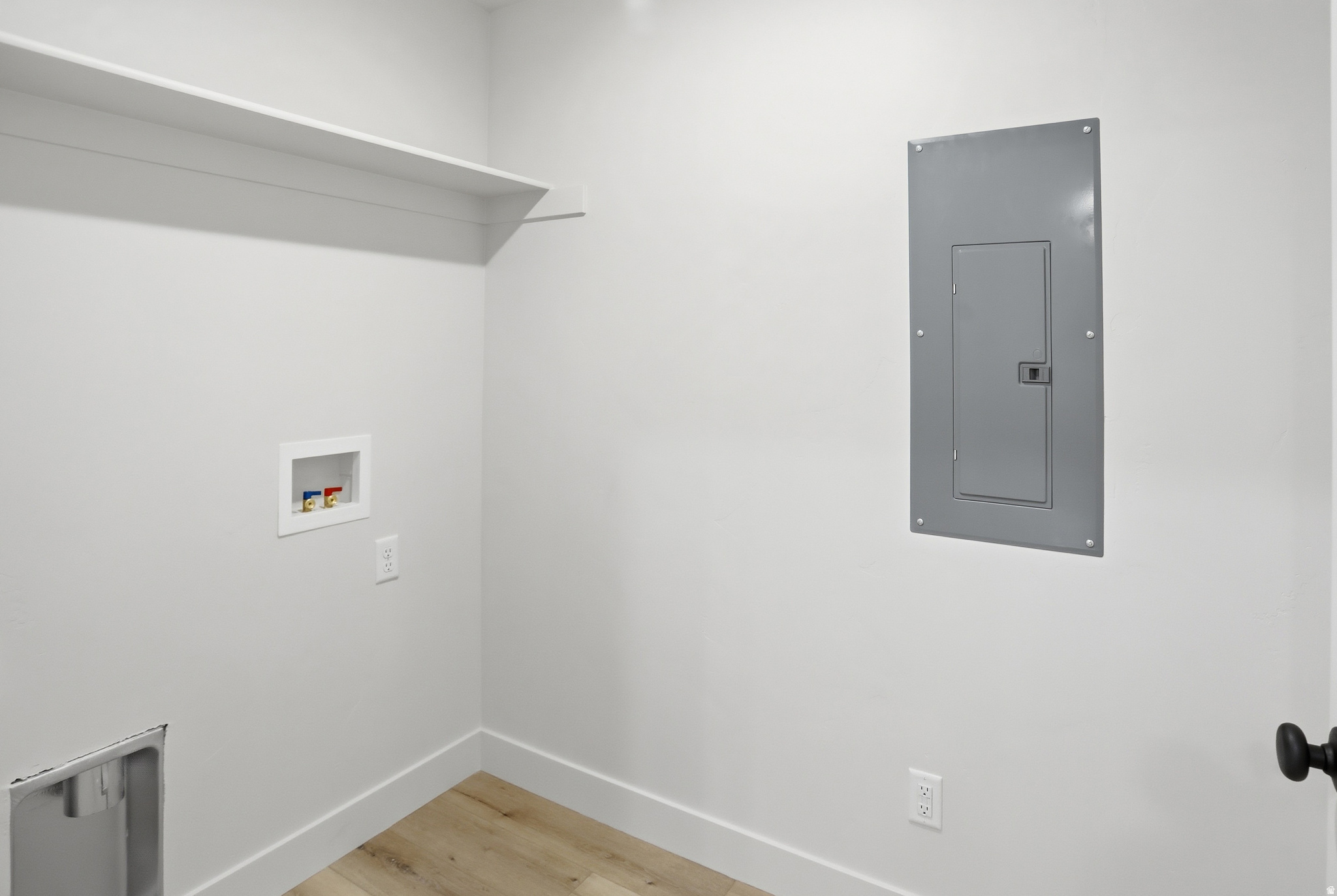 main property photo 14
