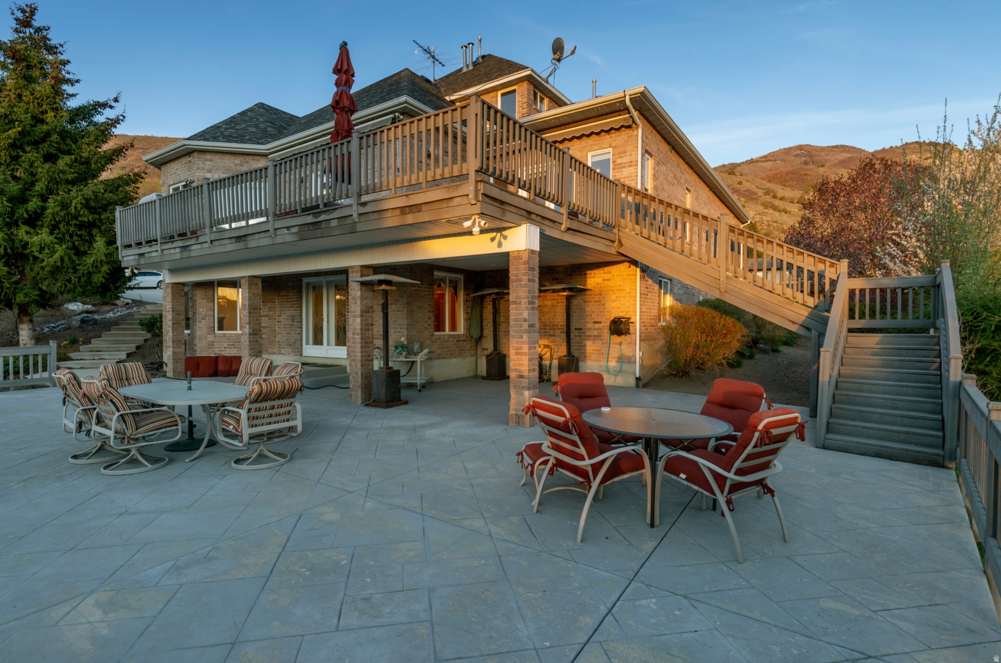 main property photo 7