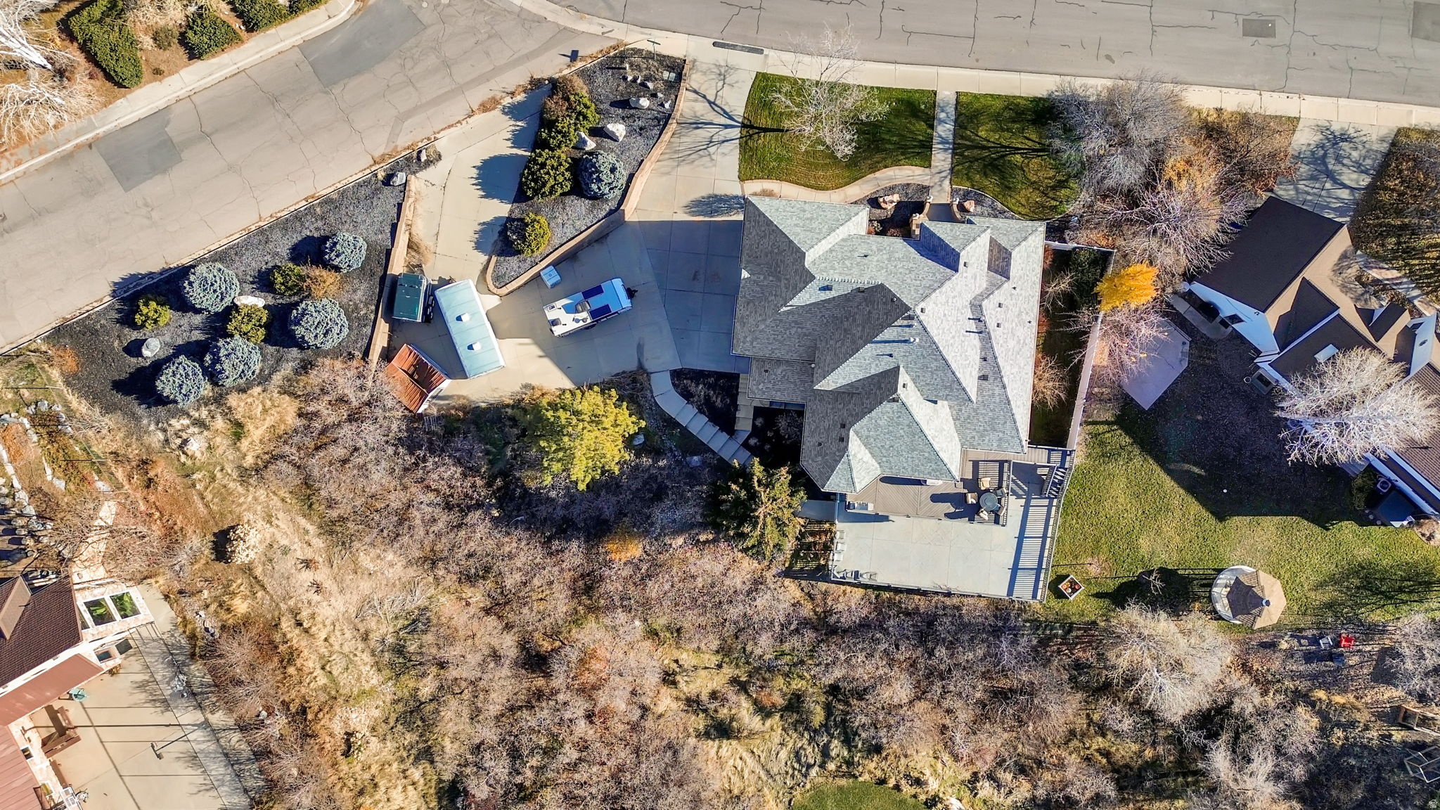 main property photo 74