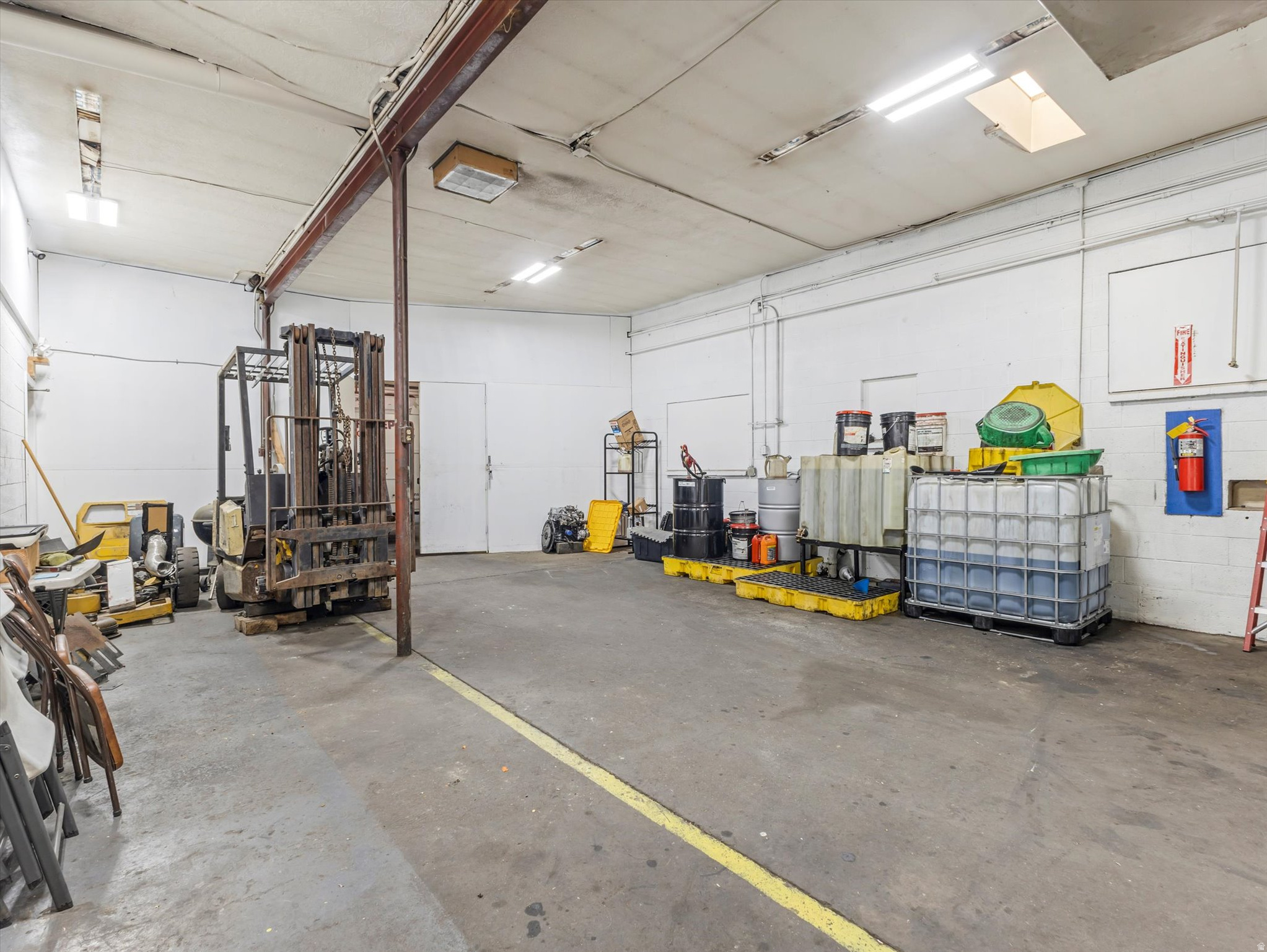 main property photo 10