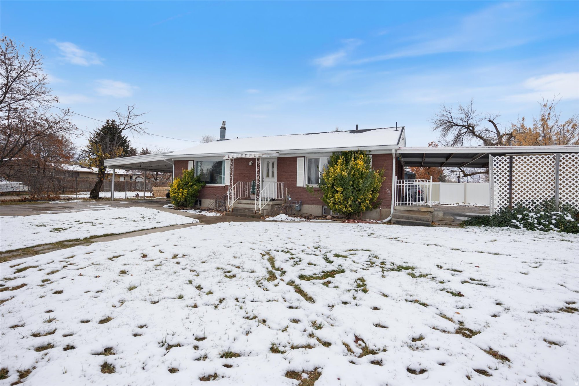 main property photo 40