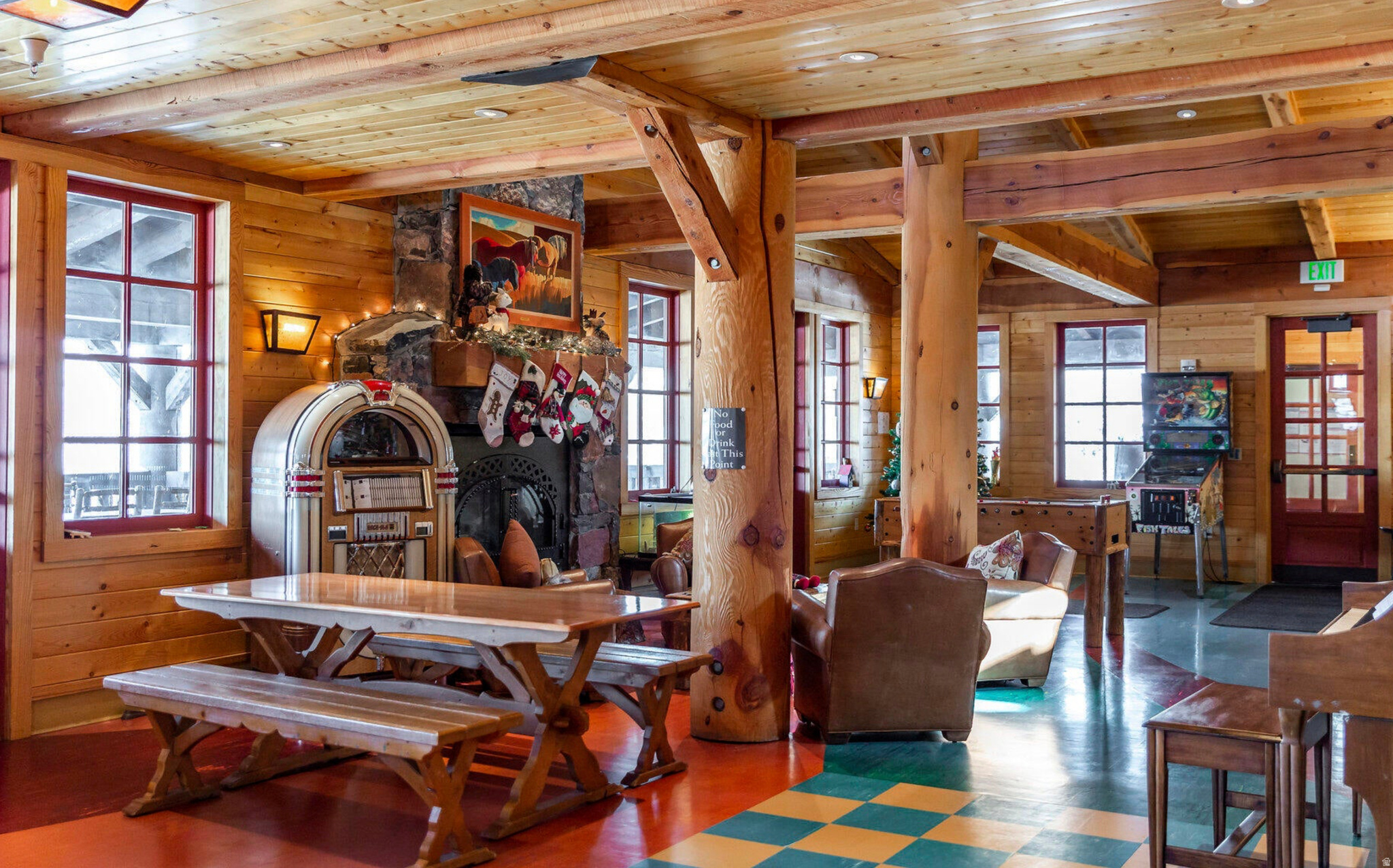 main property photo 40