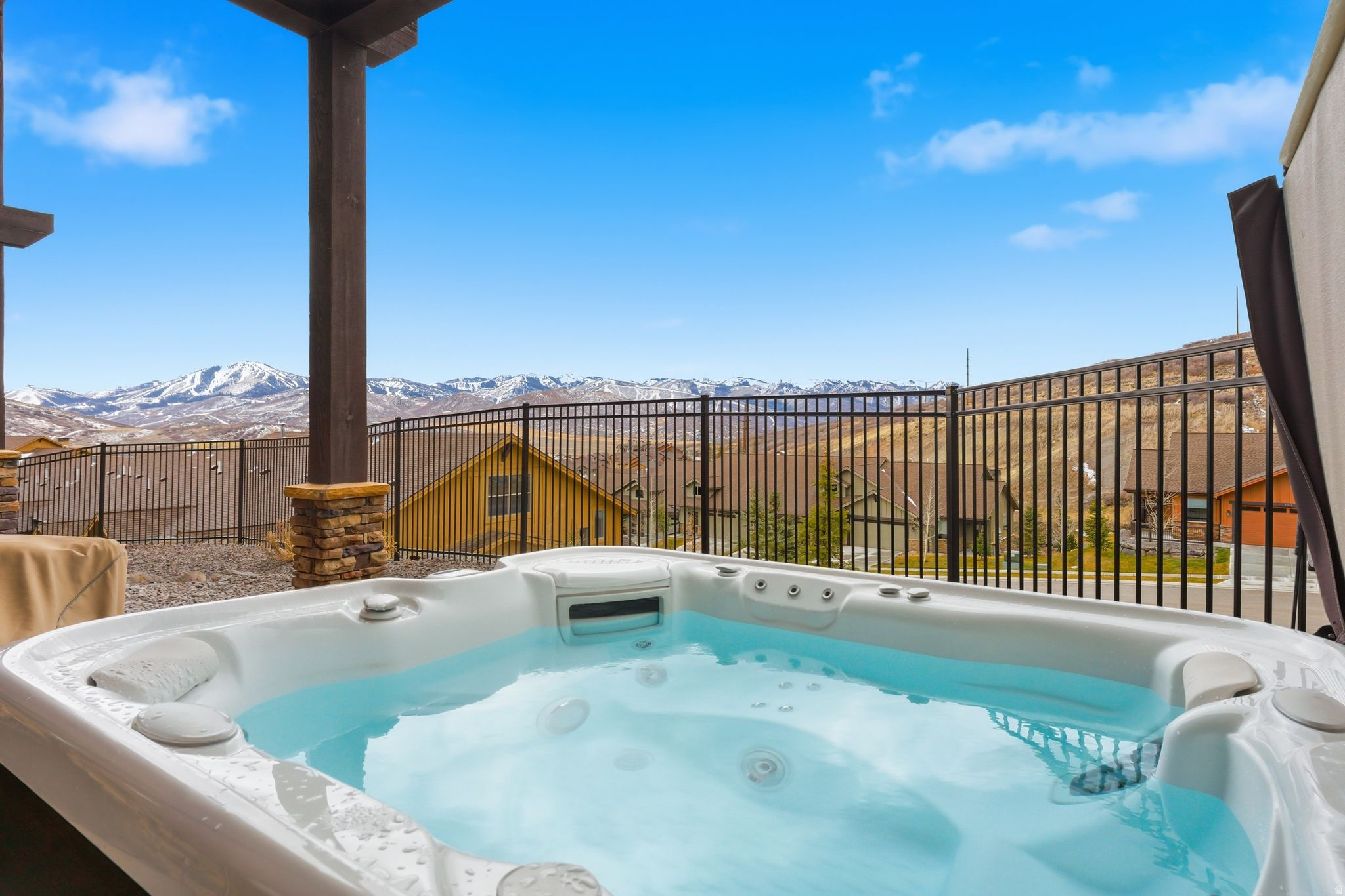 main property photo 16