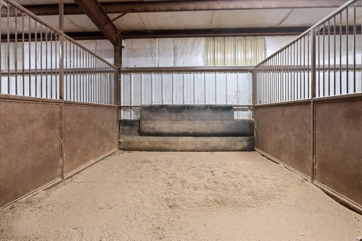 main property photo 60