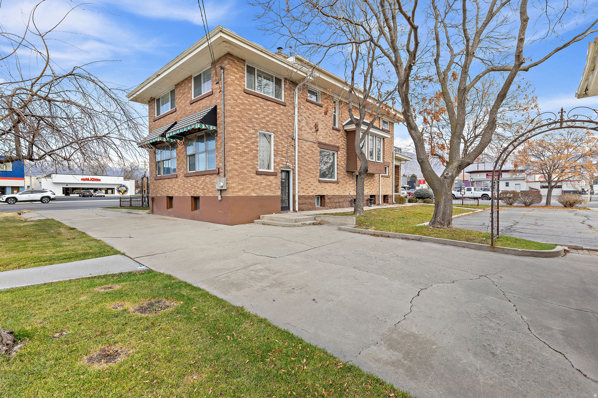 main property photo 44