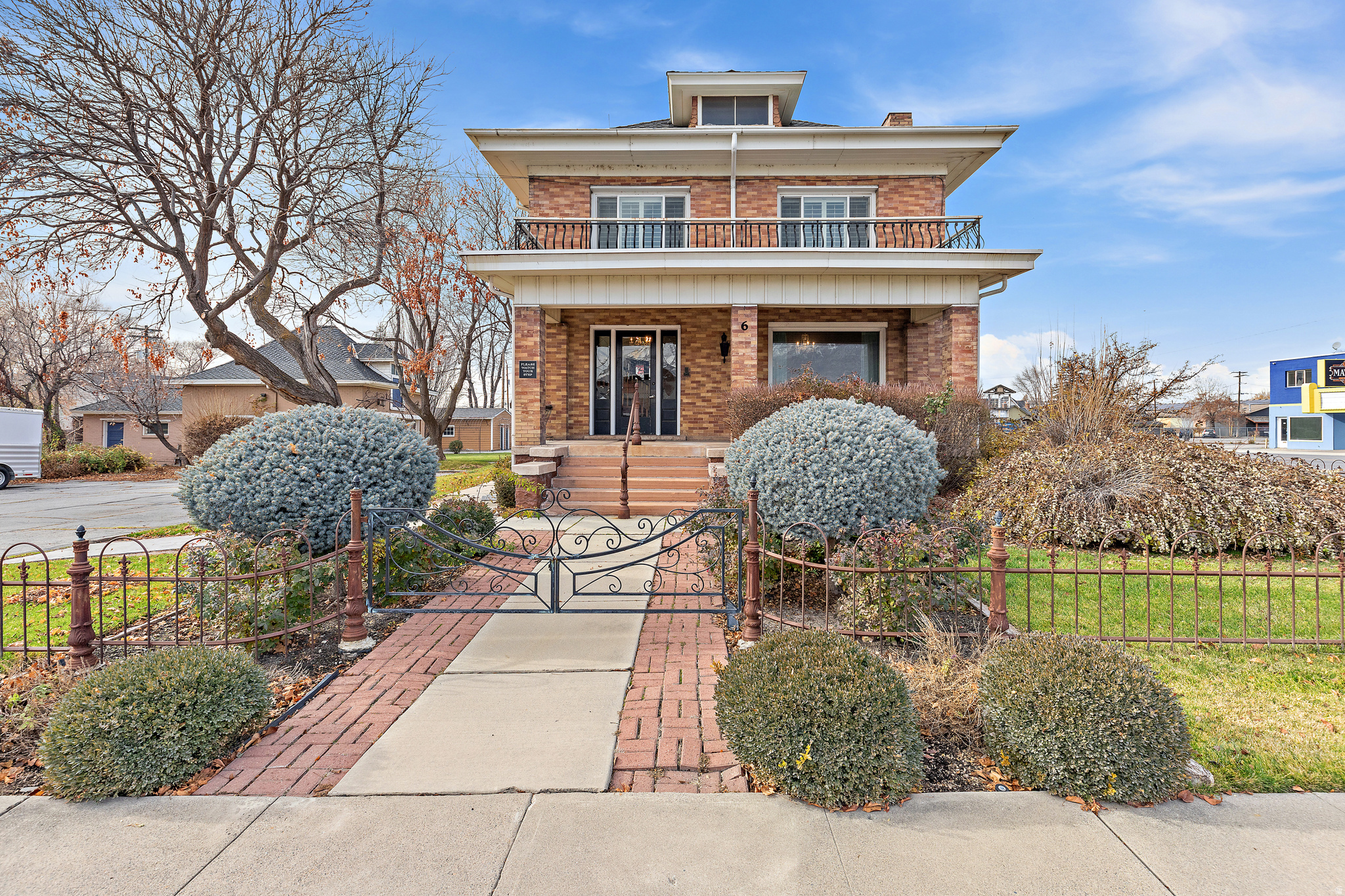 main property photo 3
