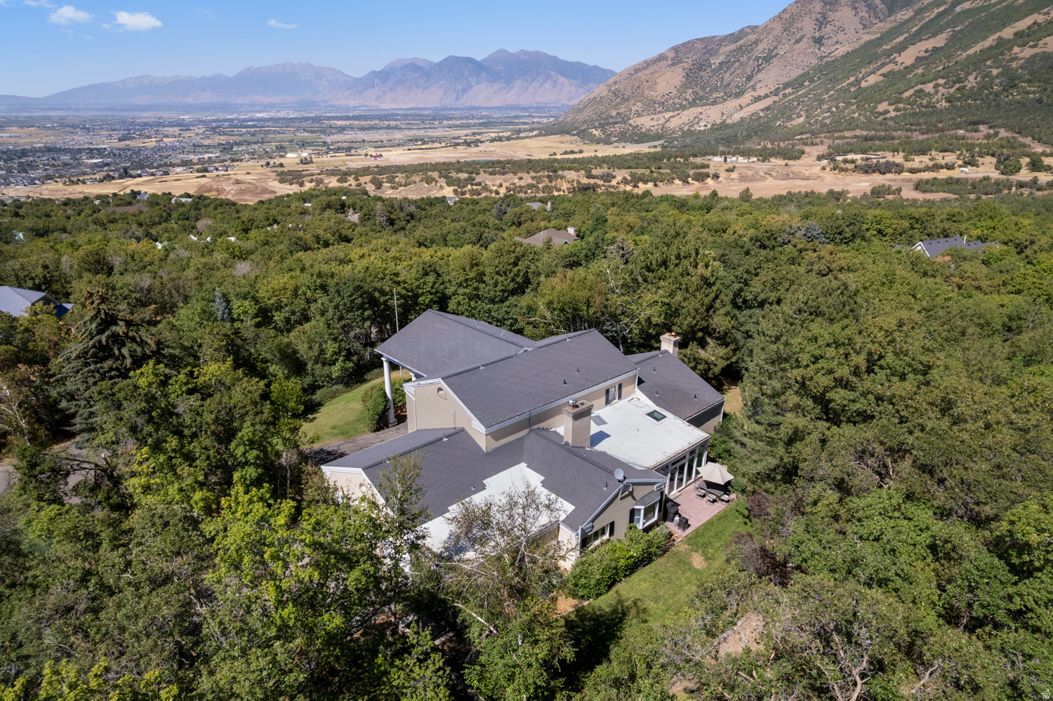 main property photo 49