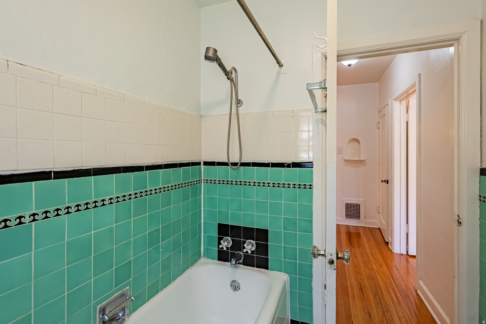 main property photo 120