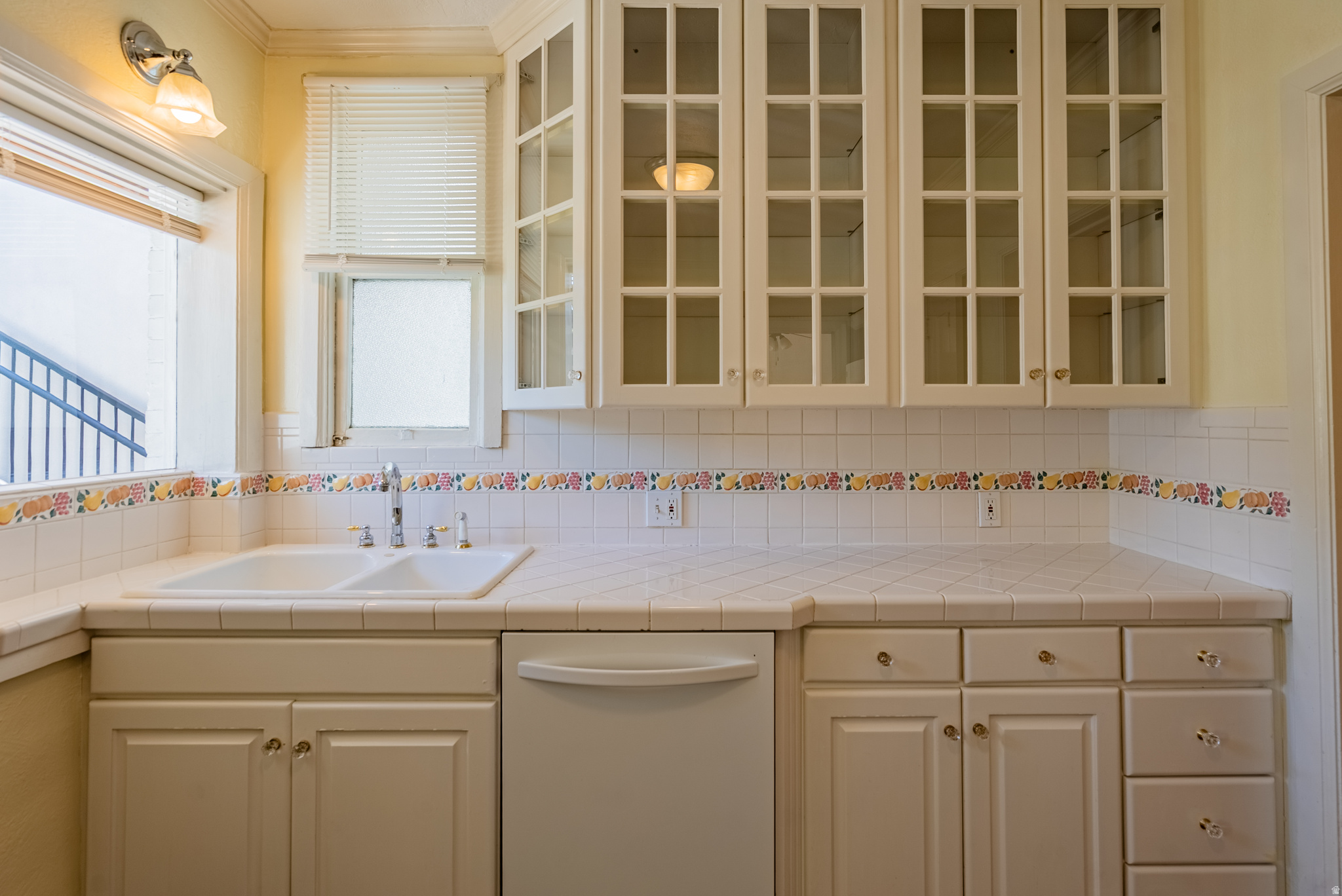 main property photo 123